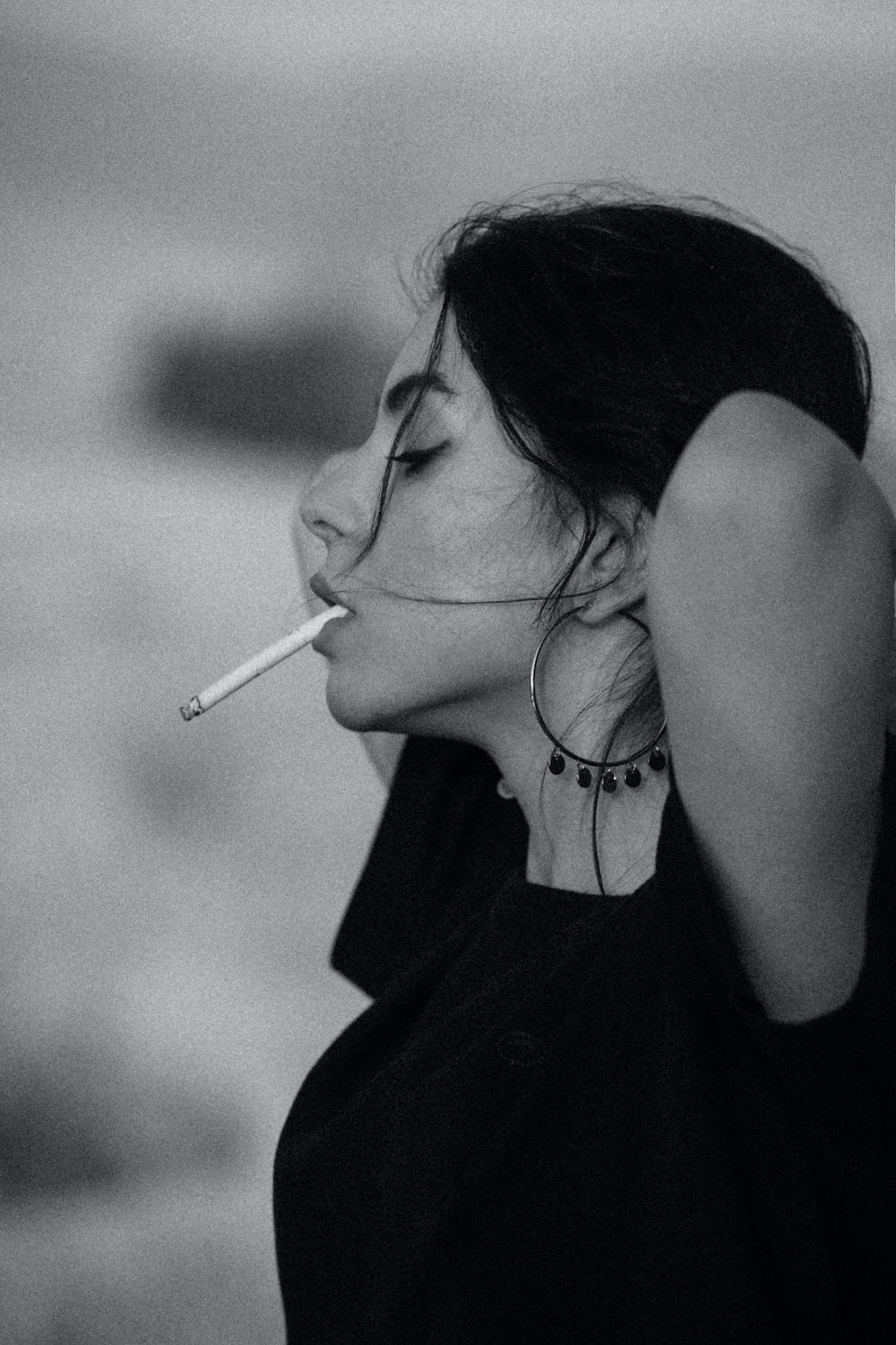 Girl Smoking Wallpapers