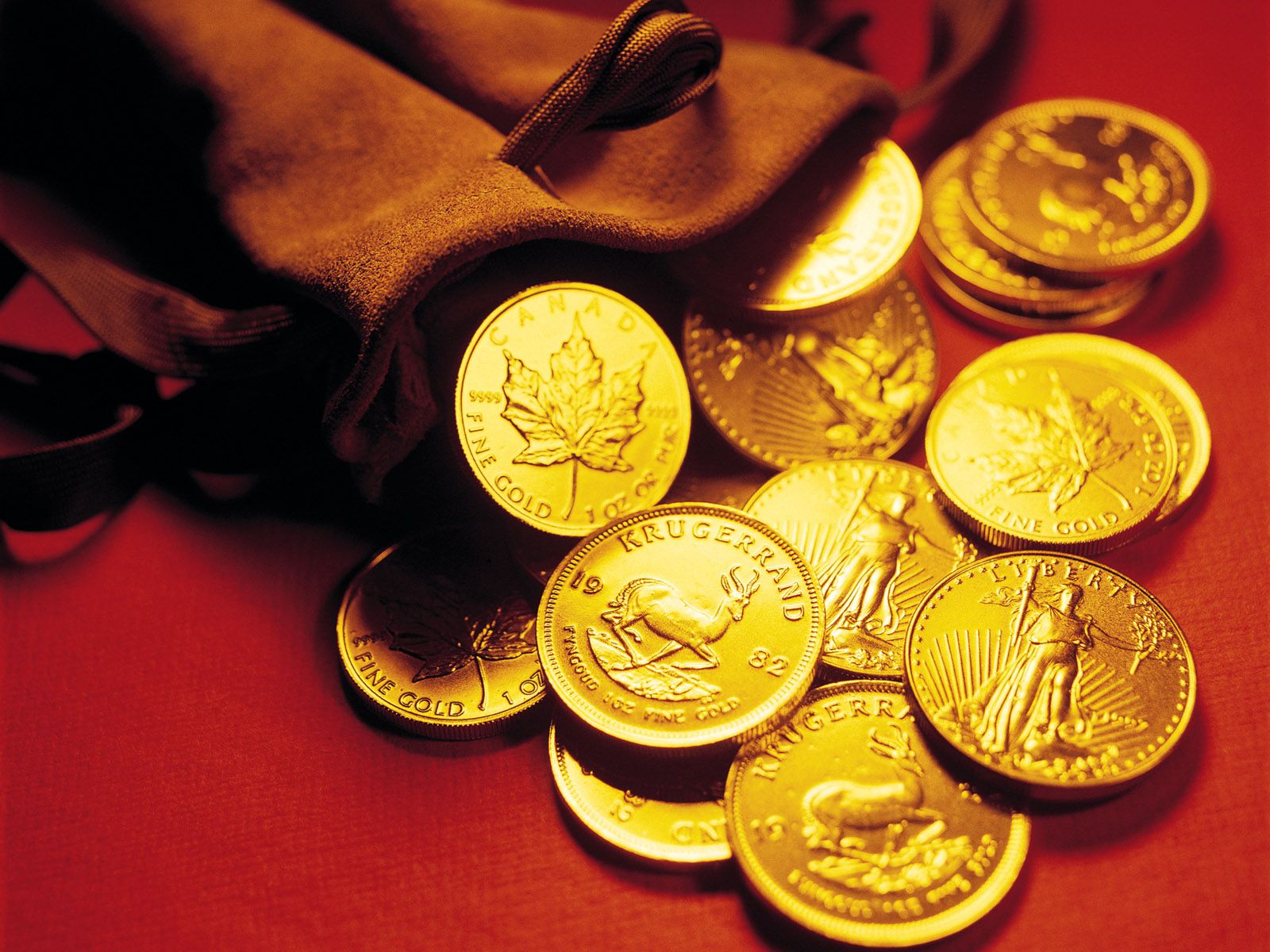 Gold Coin Aesthetic Wallpapers