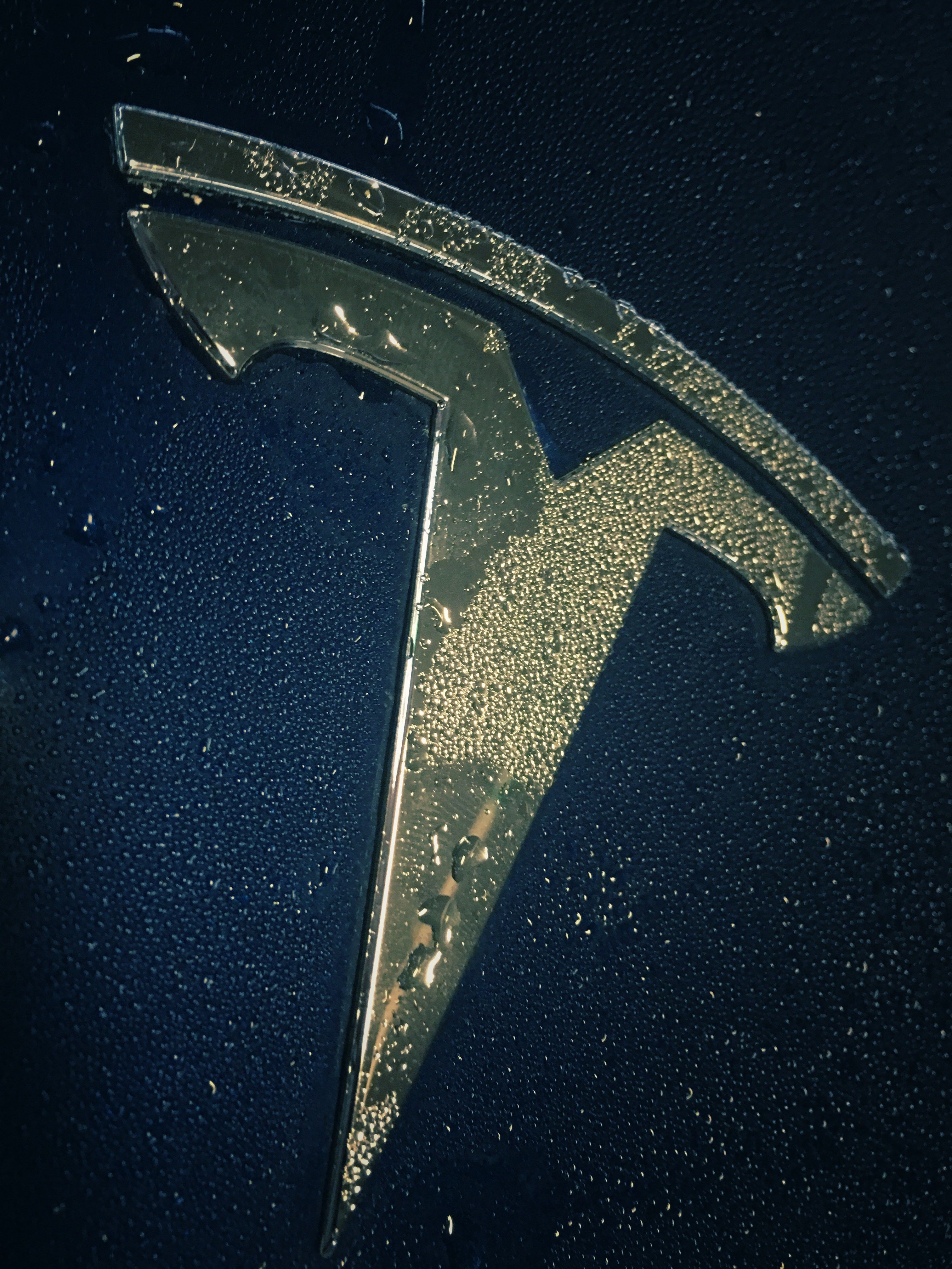 Gold Tesla Logo Wallpapers