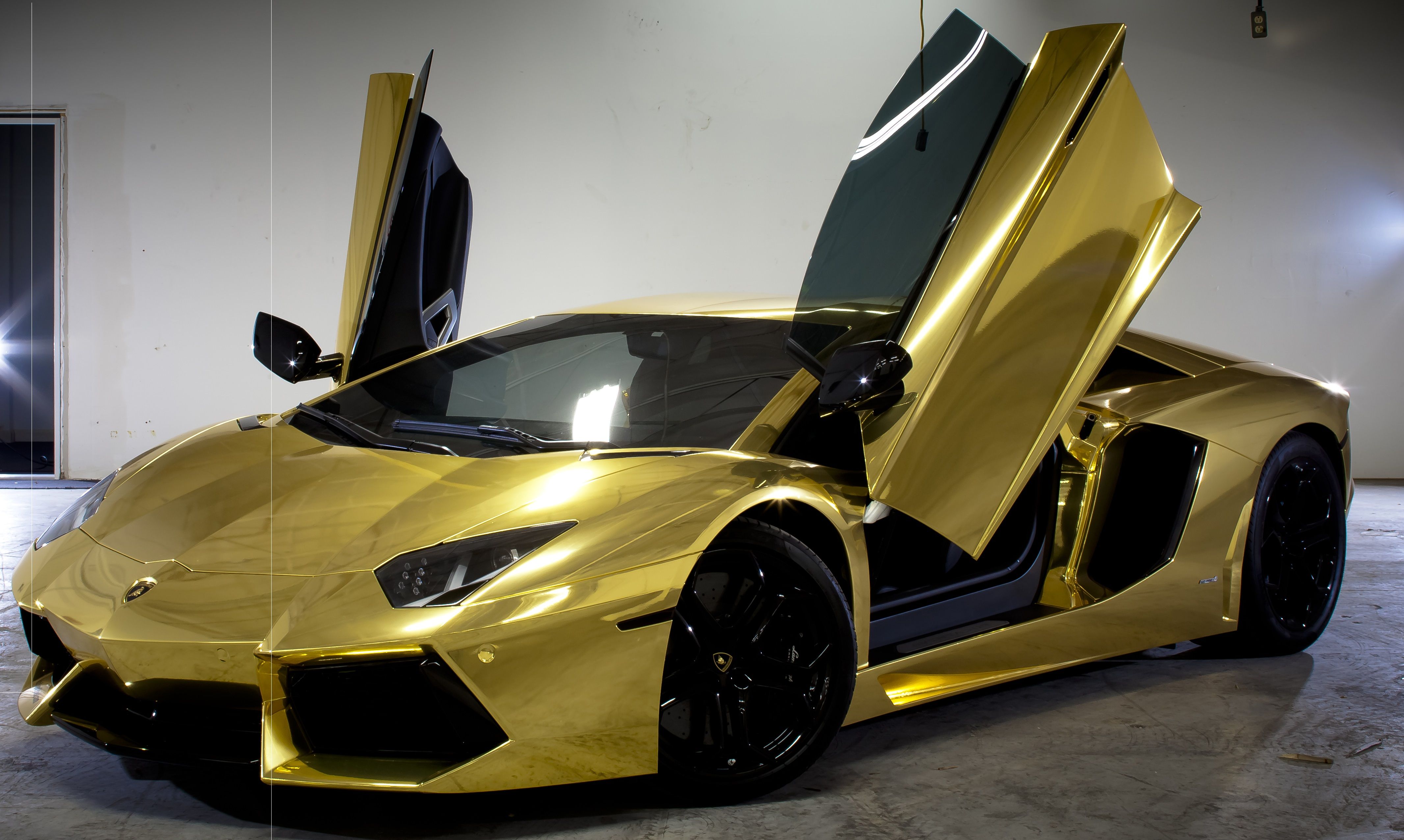 Golden Lamborghini Wallpapers