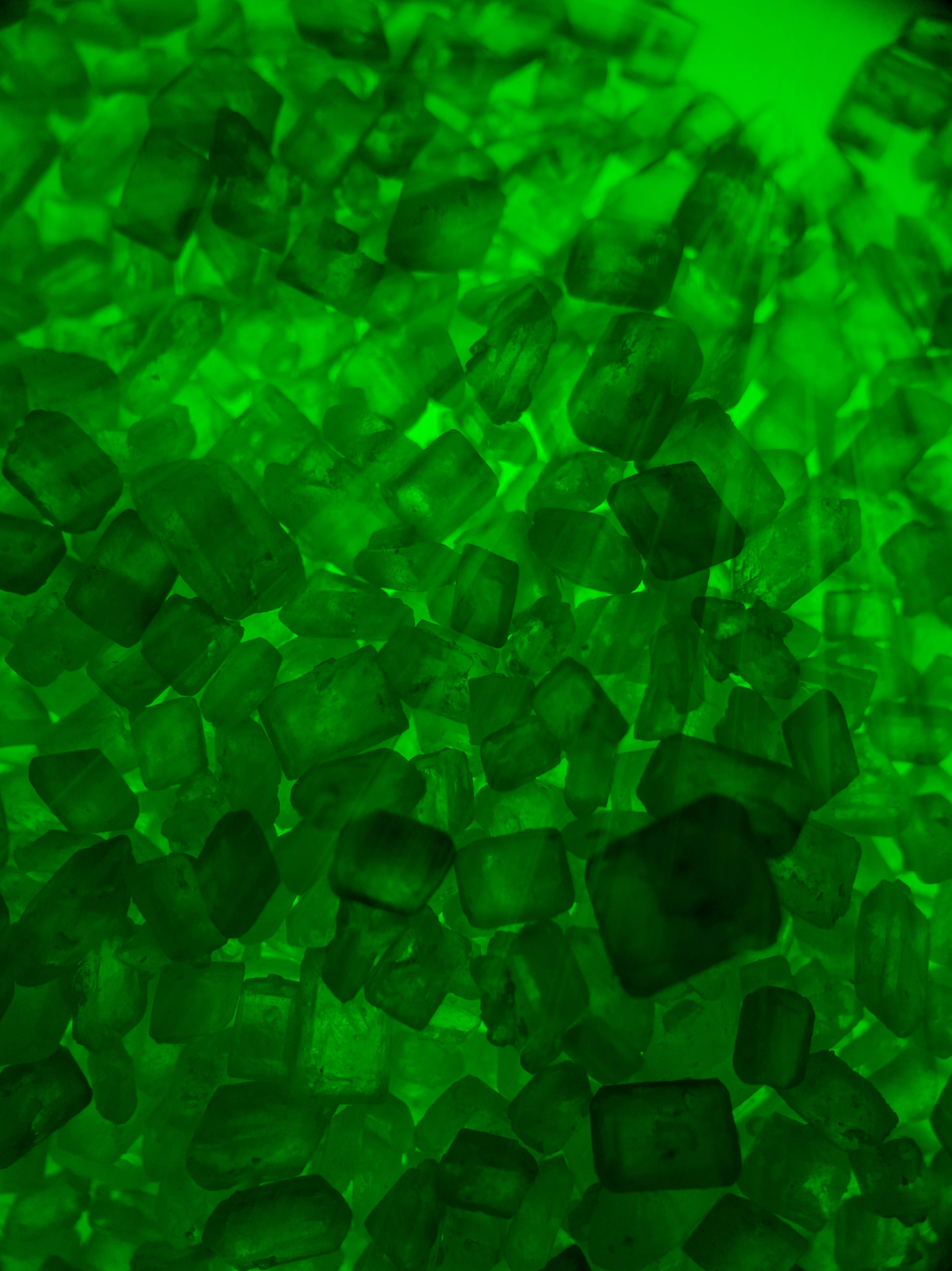 Green Crystals Wallpapers