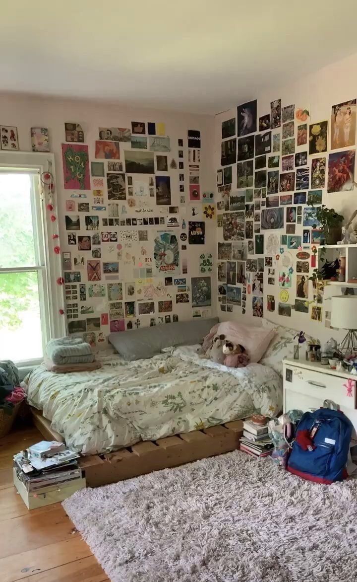 Grunge Aesthetic Room Wallpapers