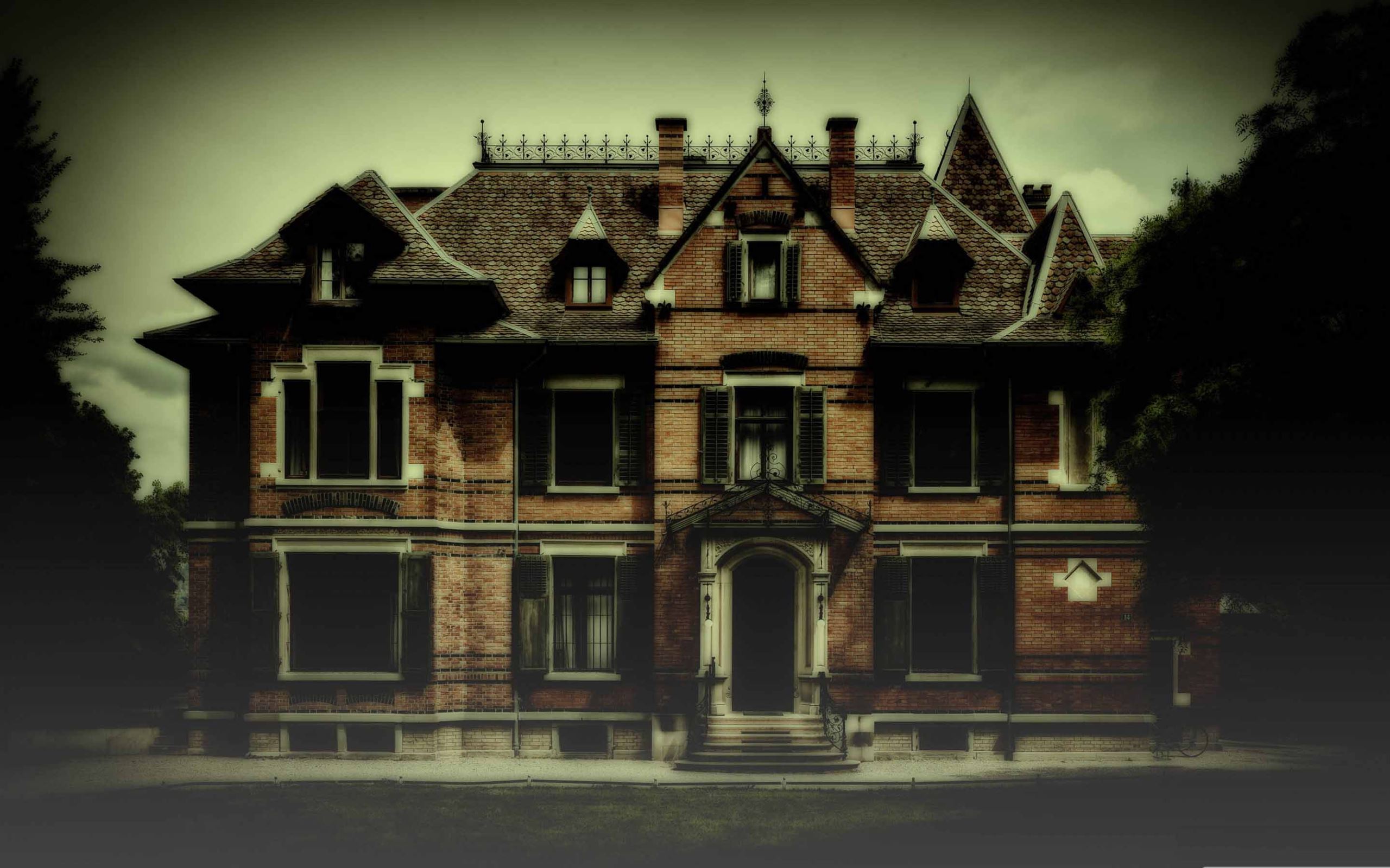 Haunted House Wallpapers