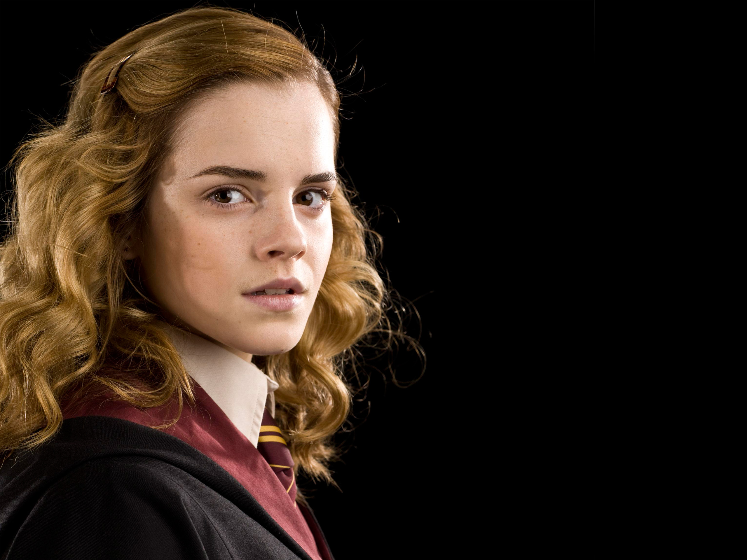 Hermione Granger Iphone Wallpapers