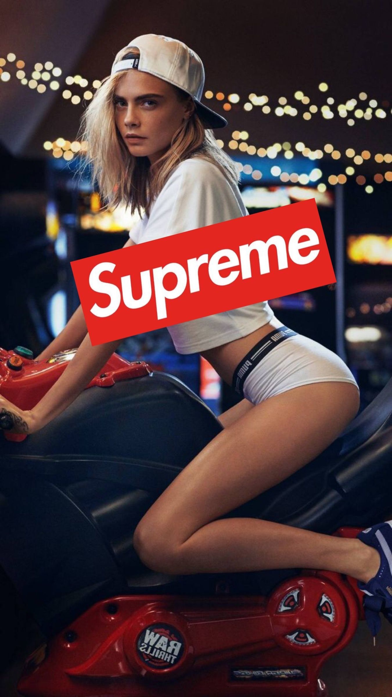 Hot Girl For Iphone Wallpapers