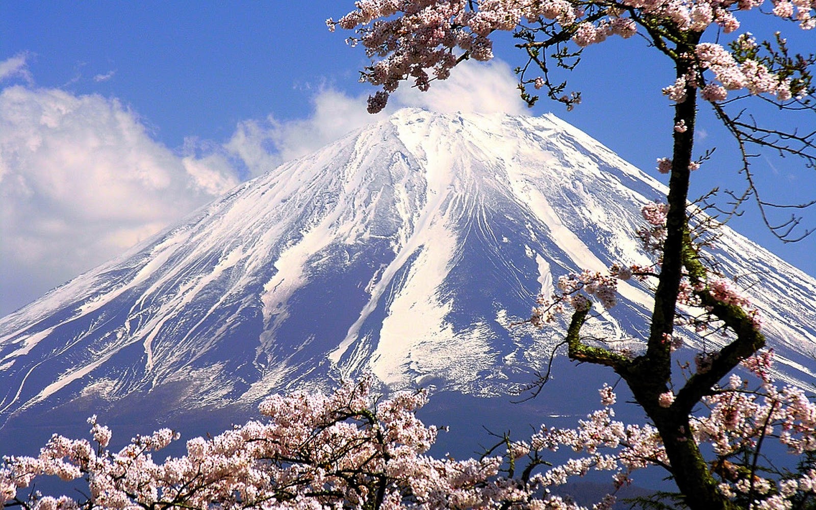 Japanese Mountains Wallpapers