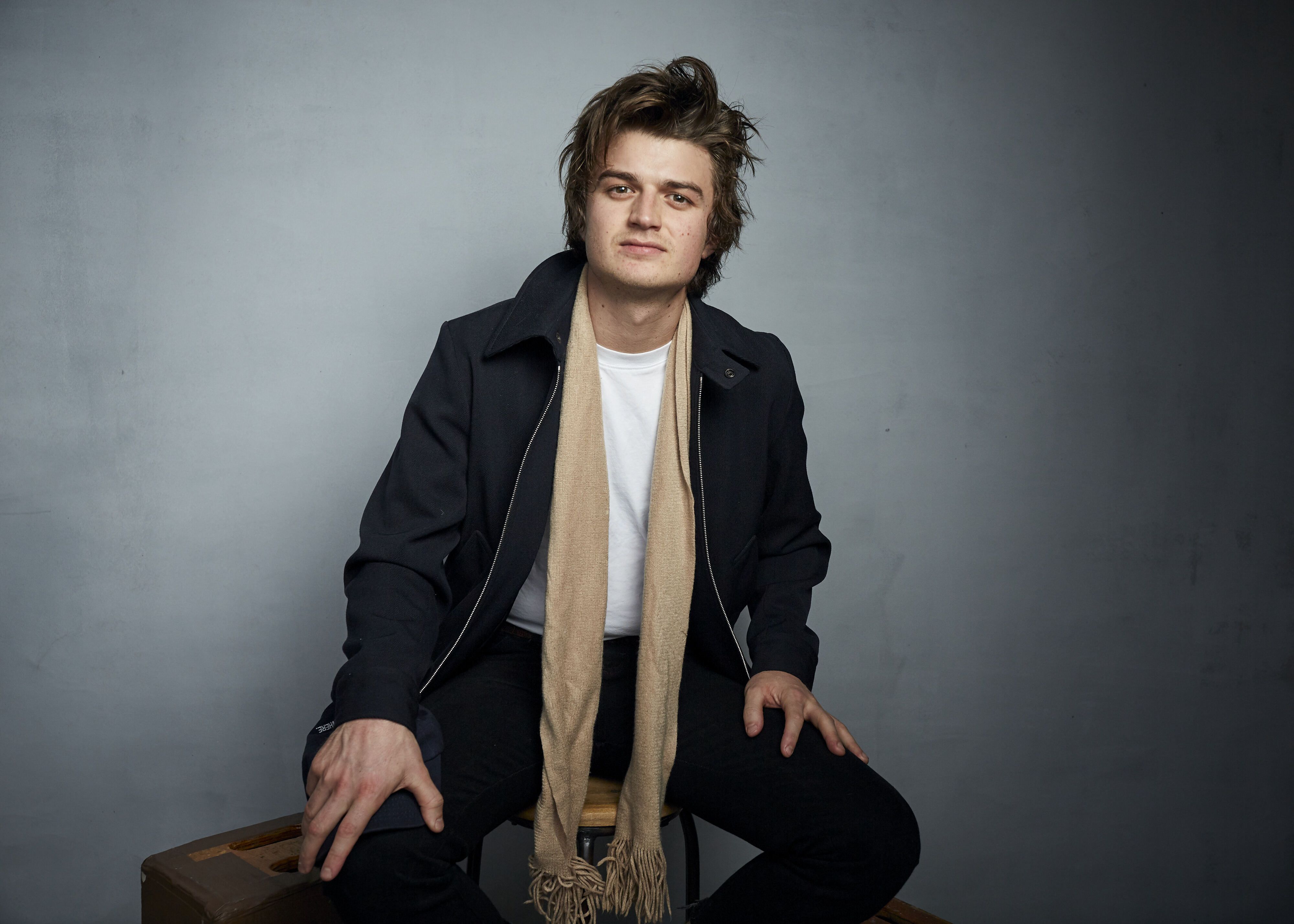 Joe Keery Photoshoot Yellow Wallpapers