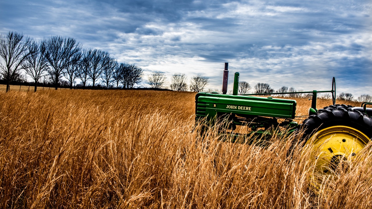 John Deere Tractor Wallpapers