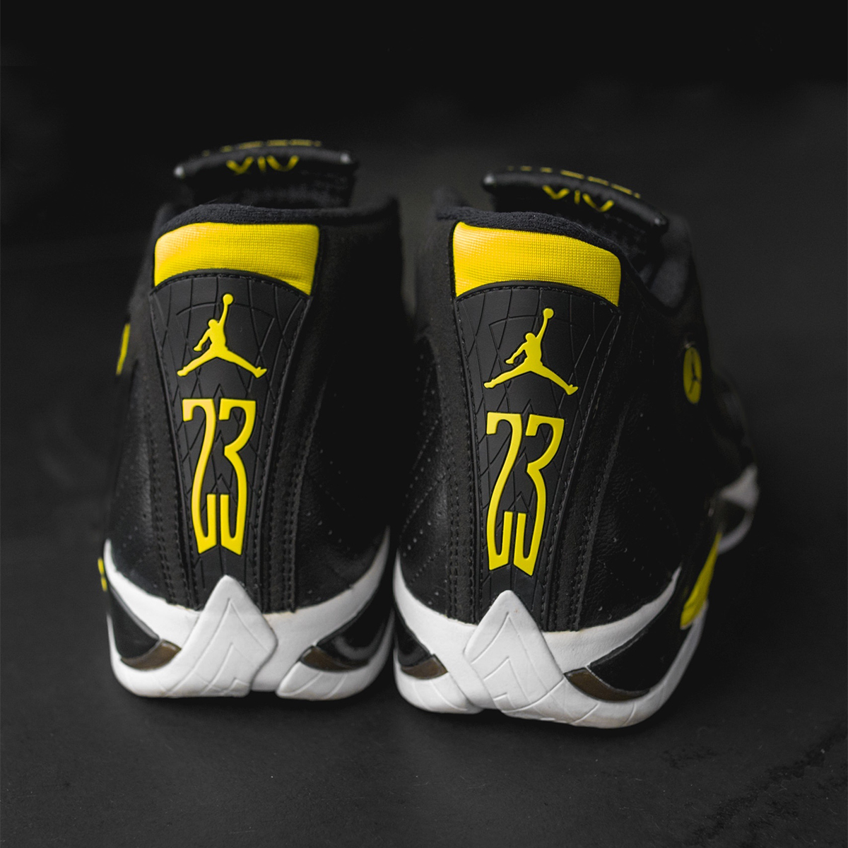 Jordan 14 Thunder On Feet Wallpapers