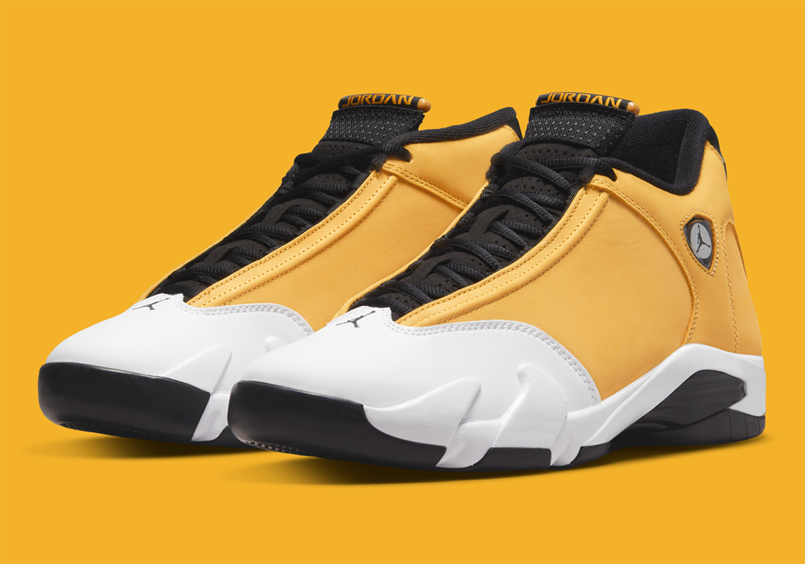 Jordan 14 Thunder On Feet Wallpapers