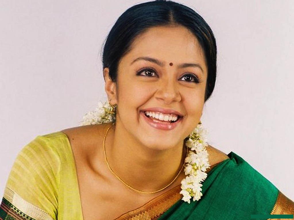 Jyothika Photos Wallpapers