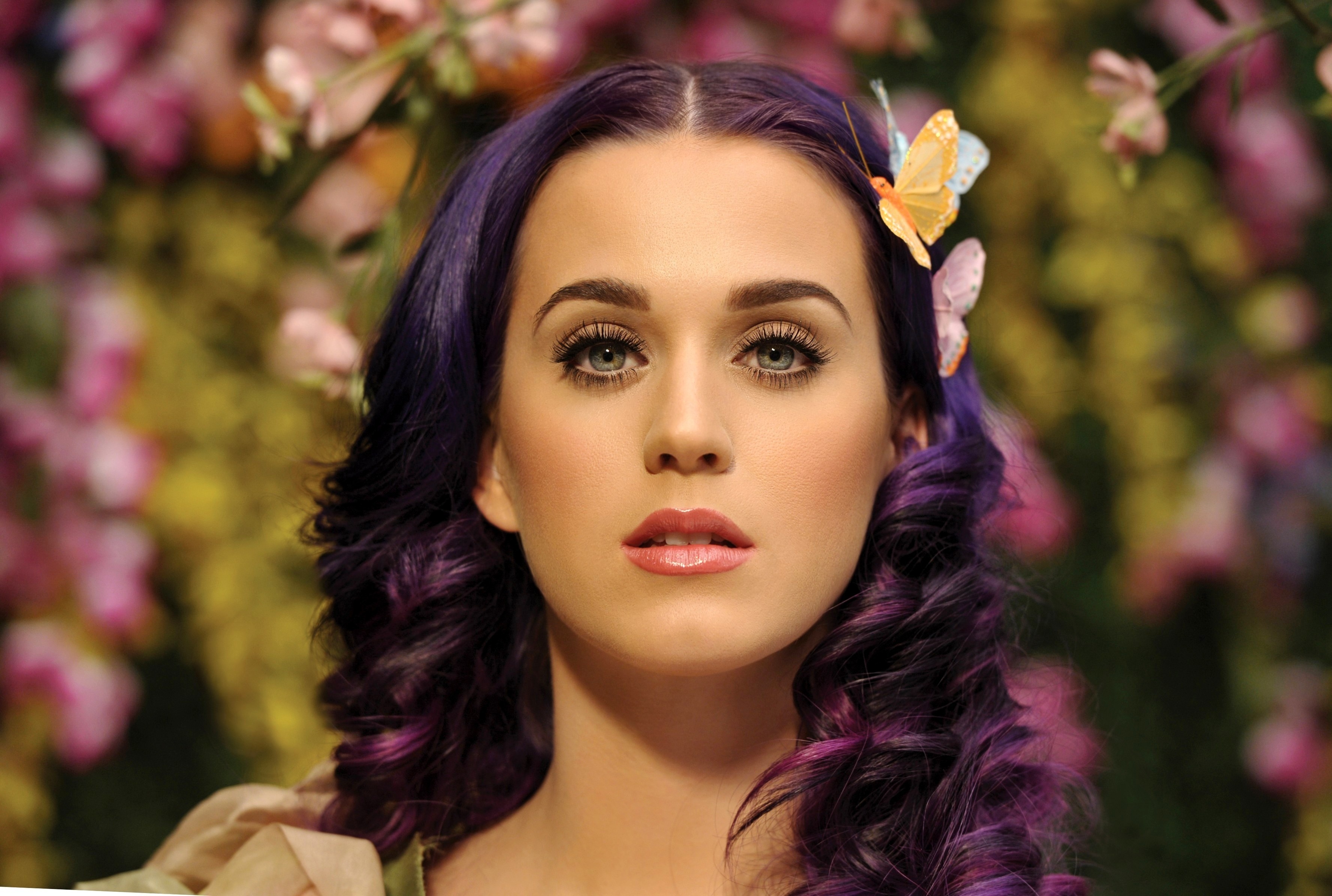 Katy Perry Roar Wallpapers