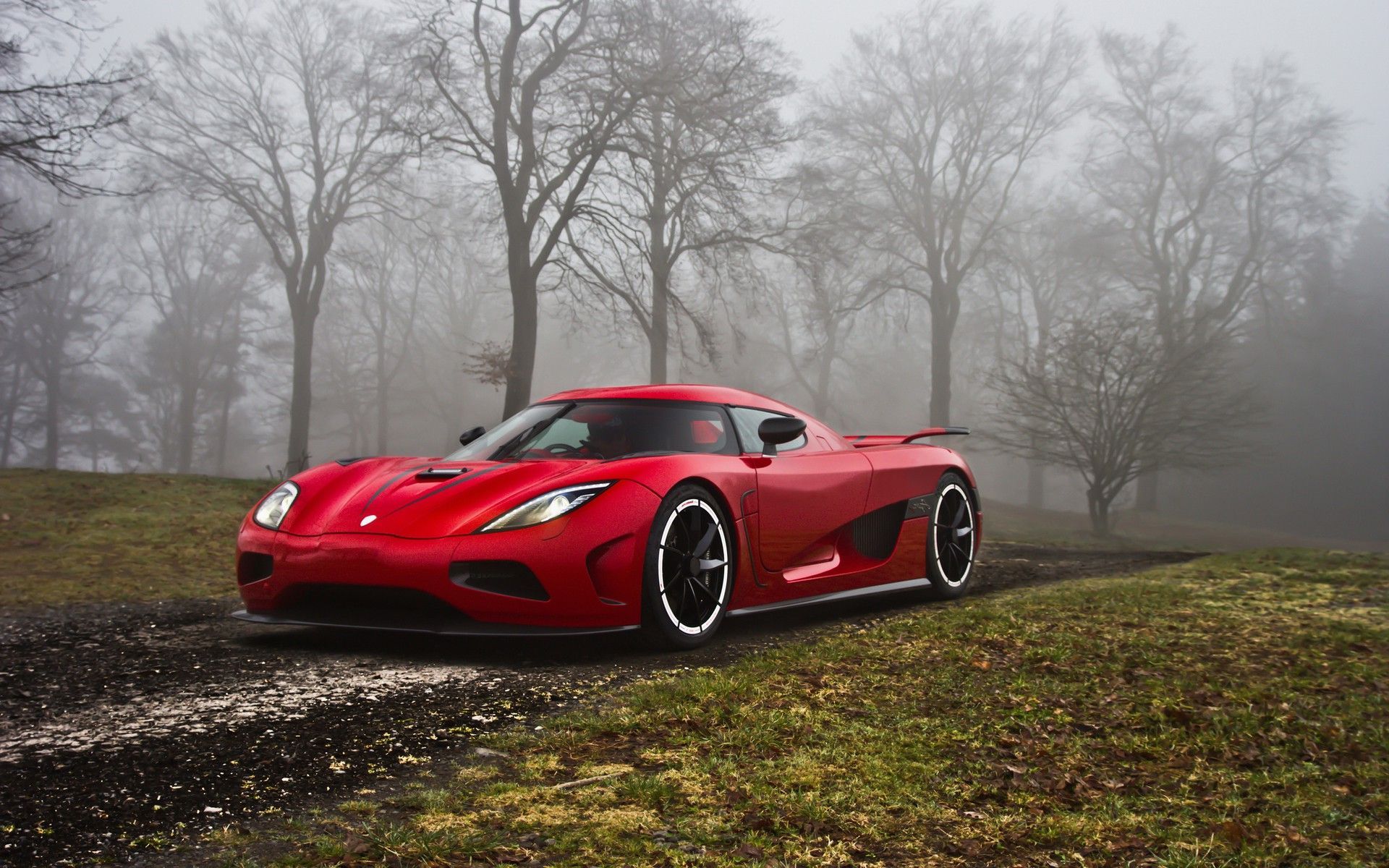 Koenigsegg Agera R Red And Black Wallpapers