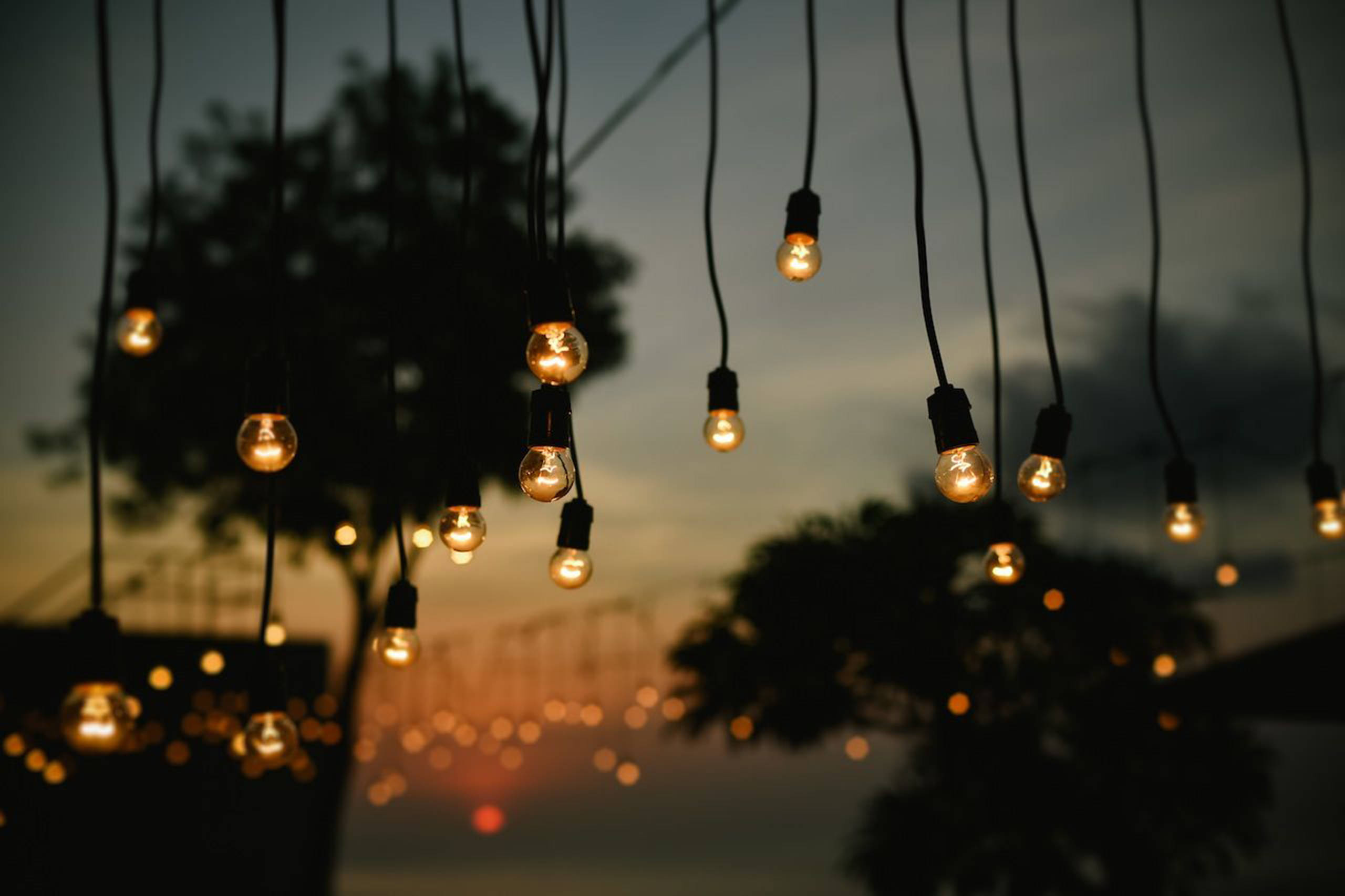 Light Bulbs Aesthetic Wallpapers