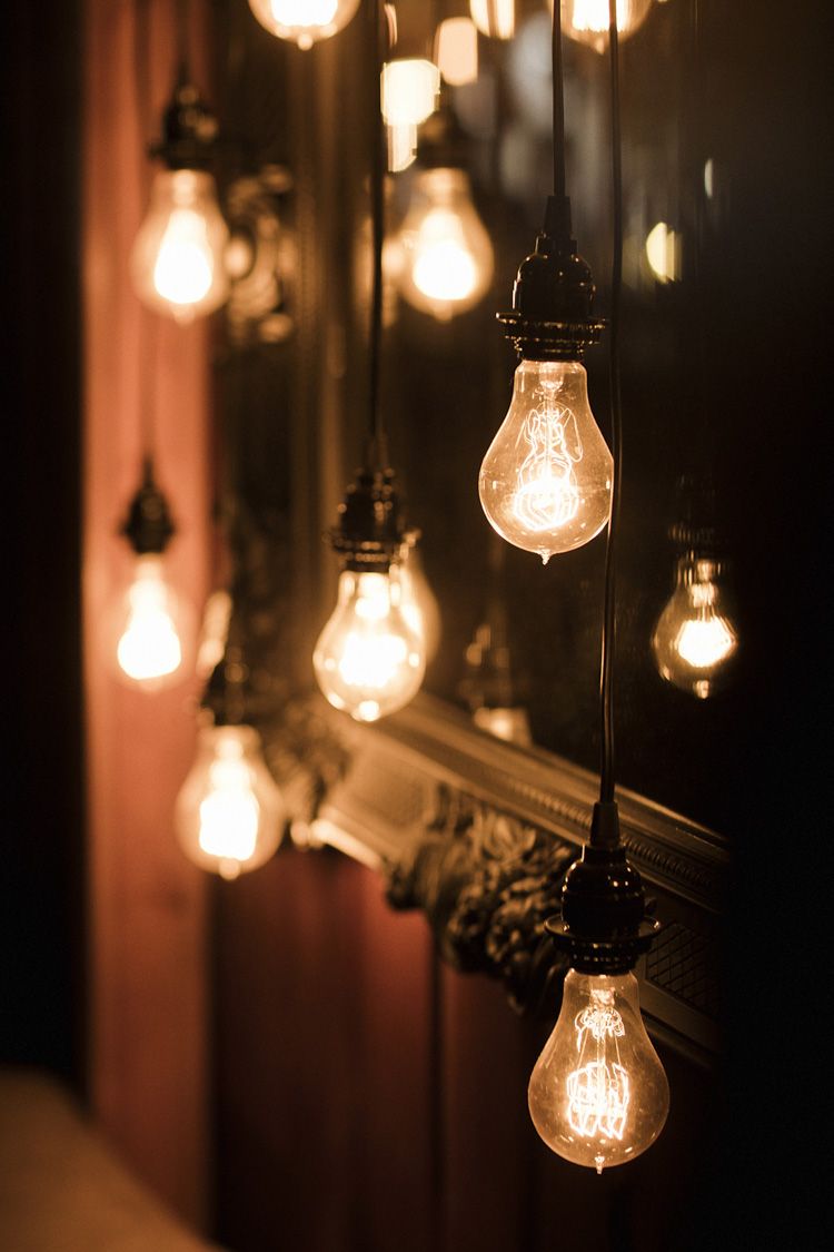 Light Bulbs Aesthetic Wallpapers