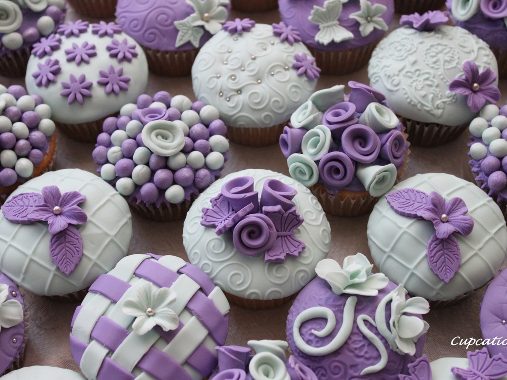 Light Purple Cupcakes Wallpapers