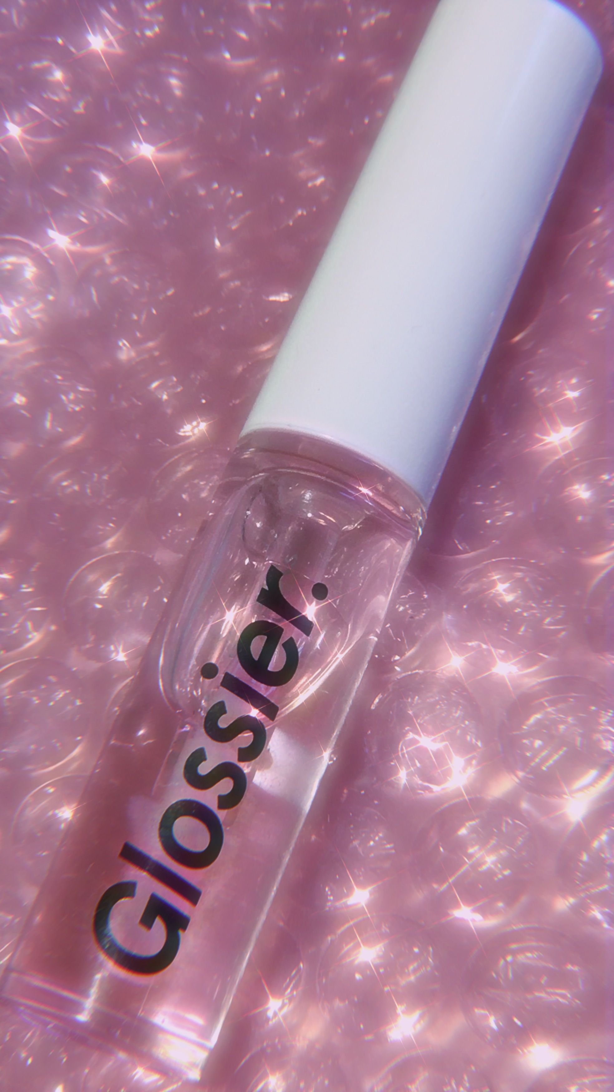 Lip Gloss Aesthetic Wallpapers