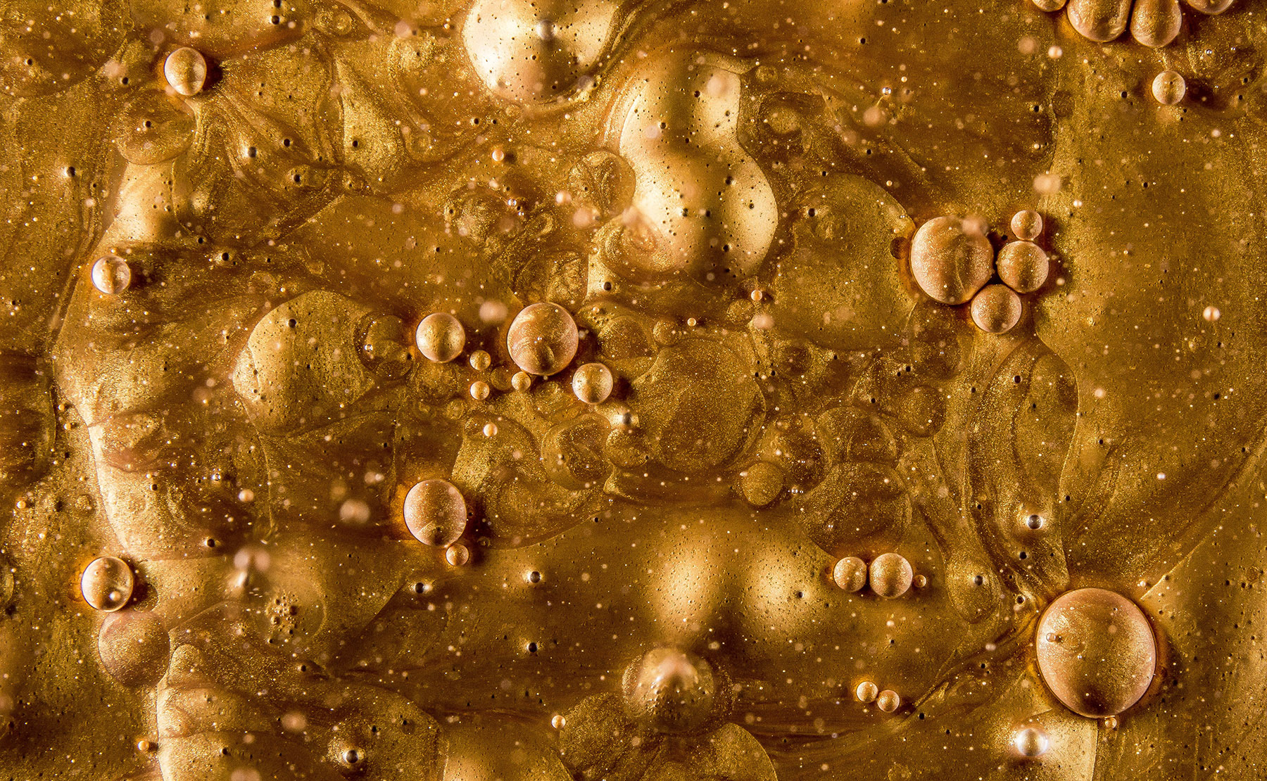 Liquid Gold Wallpapers