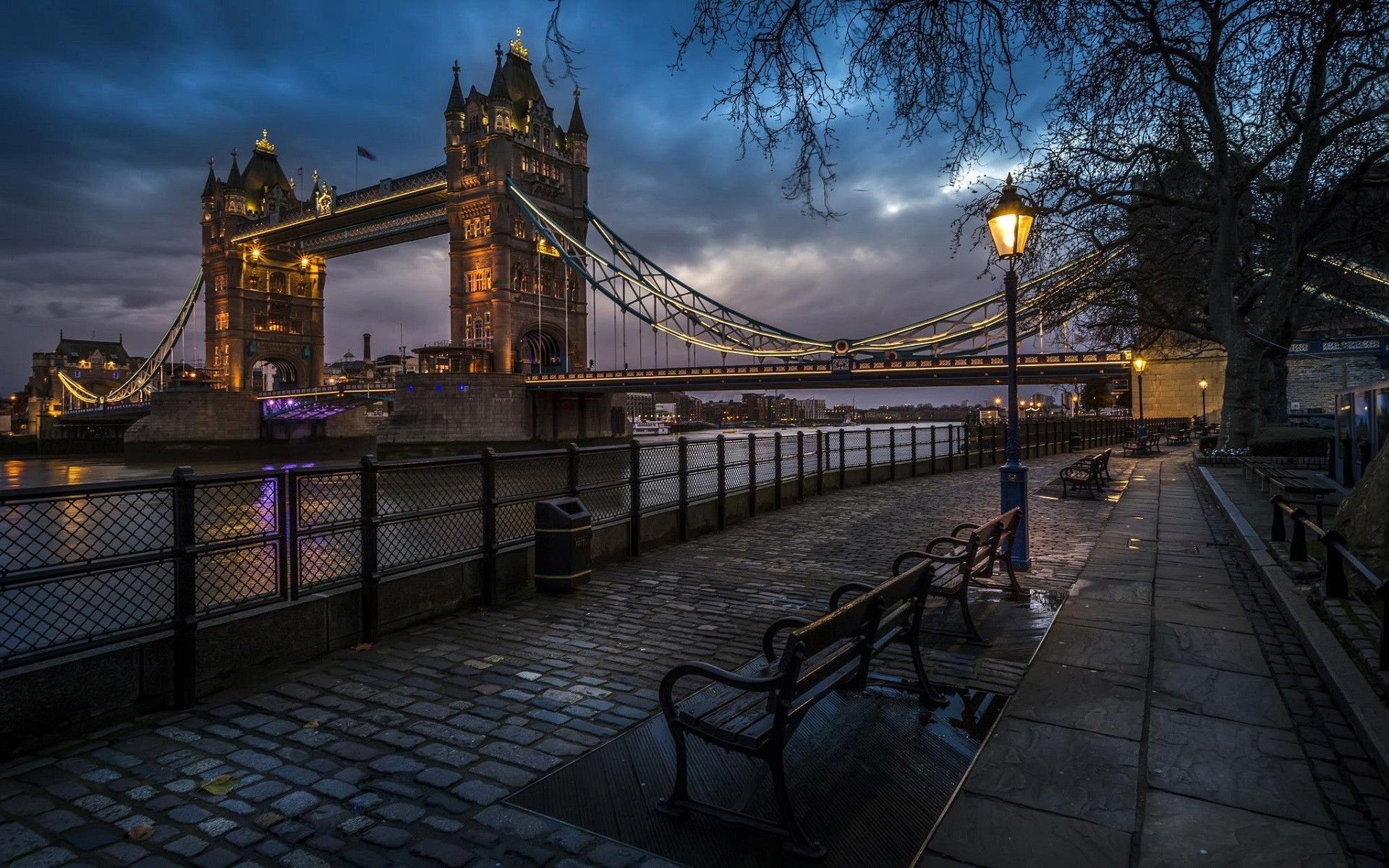 London At Night Wallpapers