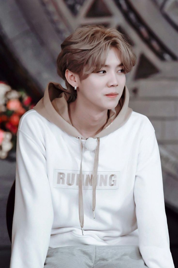 Luhan Aesthetic Wallpapers