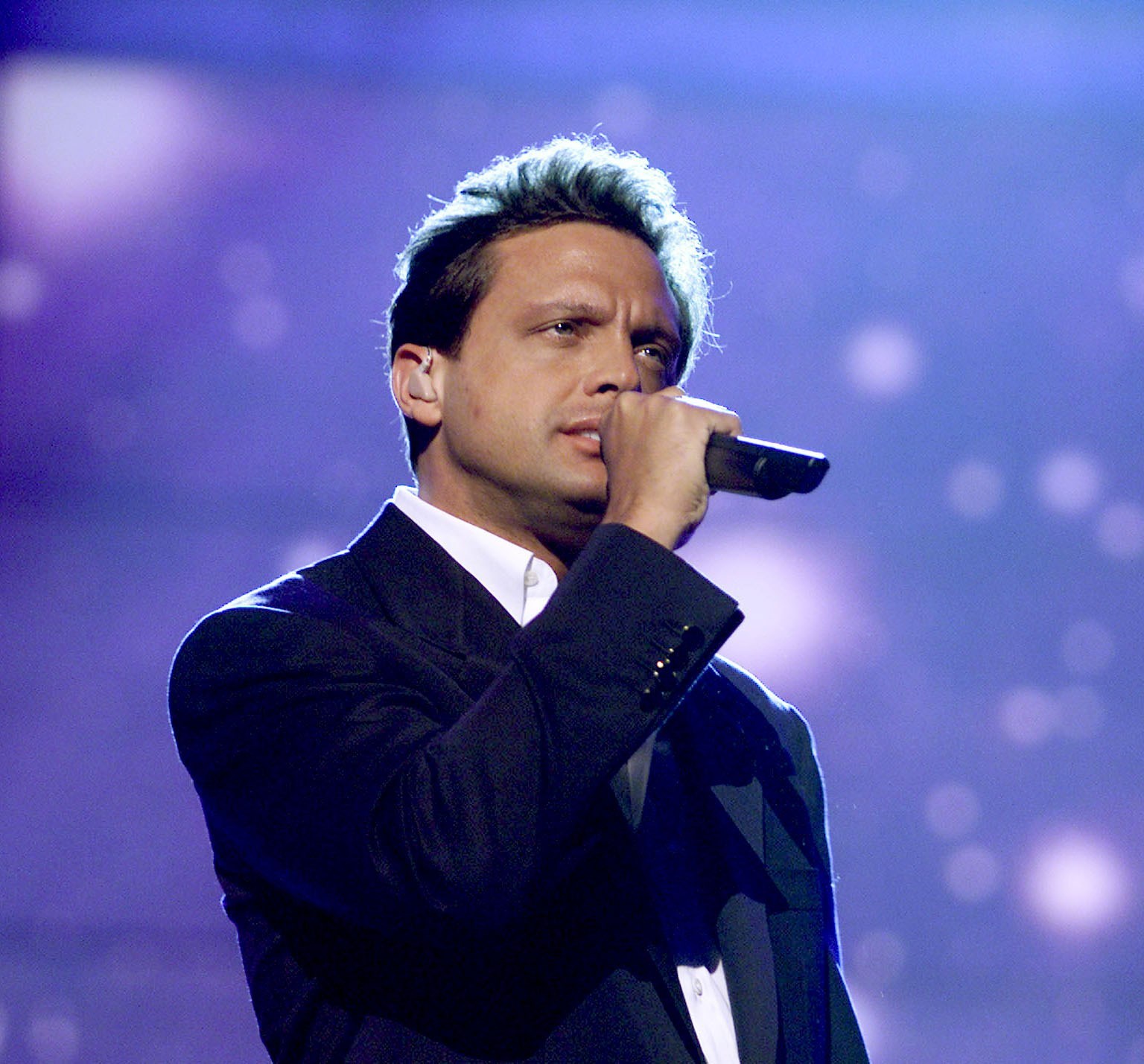 Luis Miguel Wallpapers