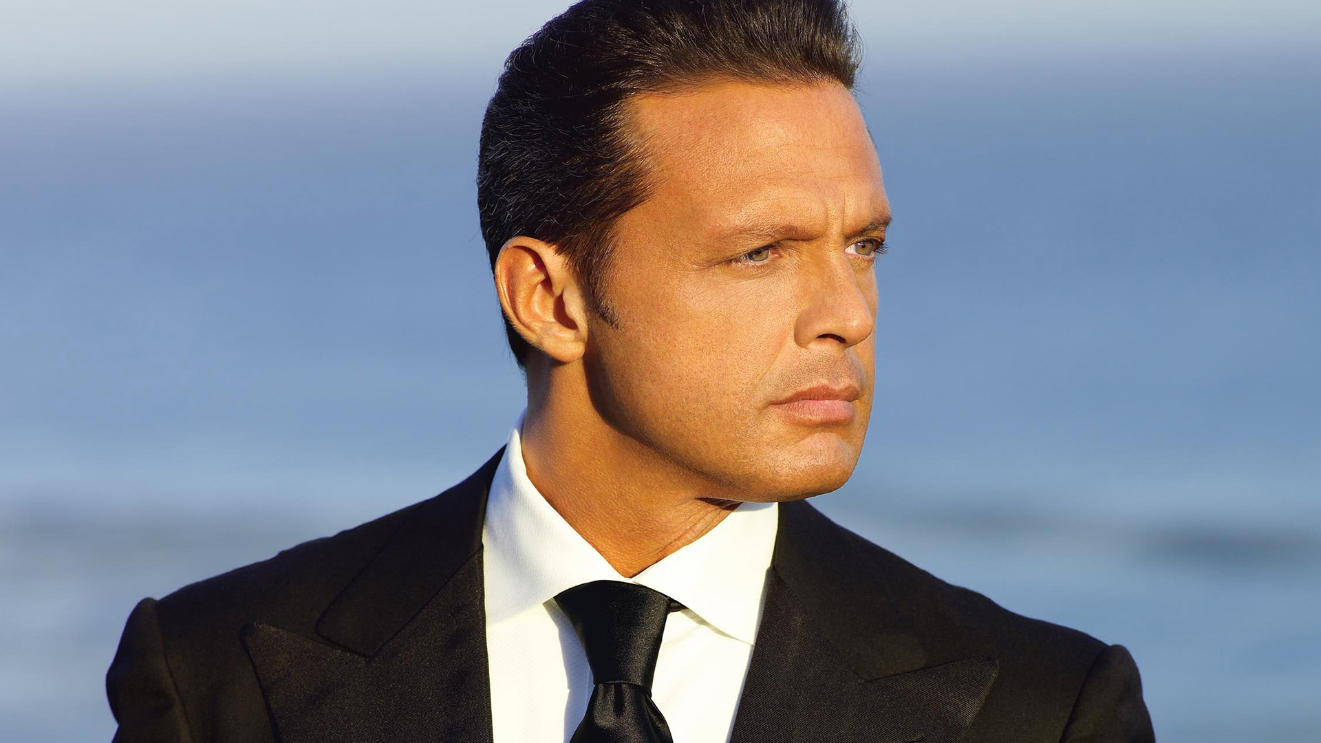 Luis Miguel Wallpapers