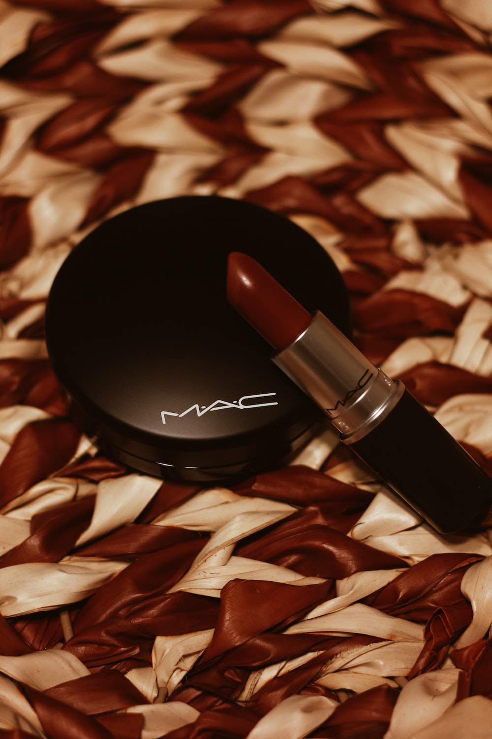 Mac Makeup Wallpapers