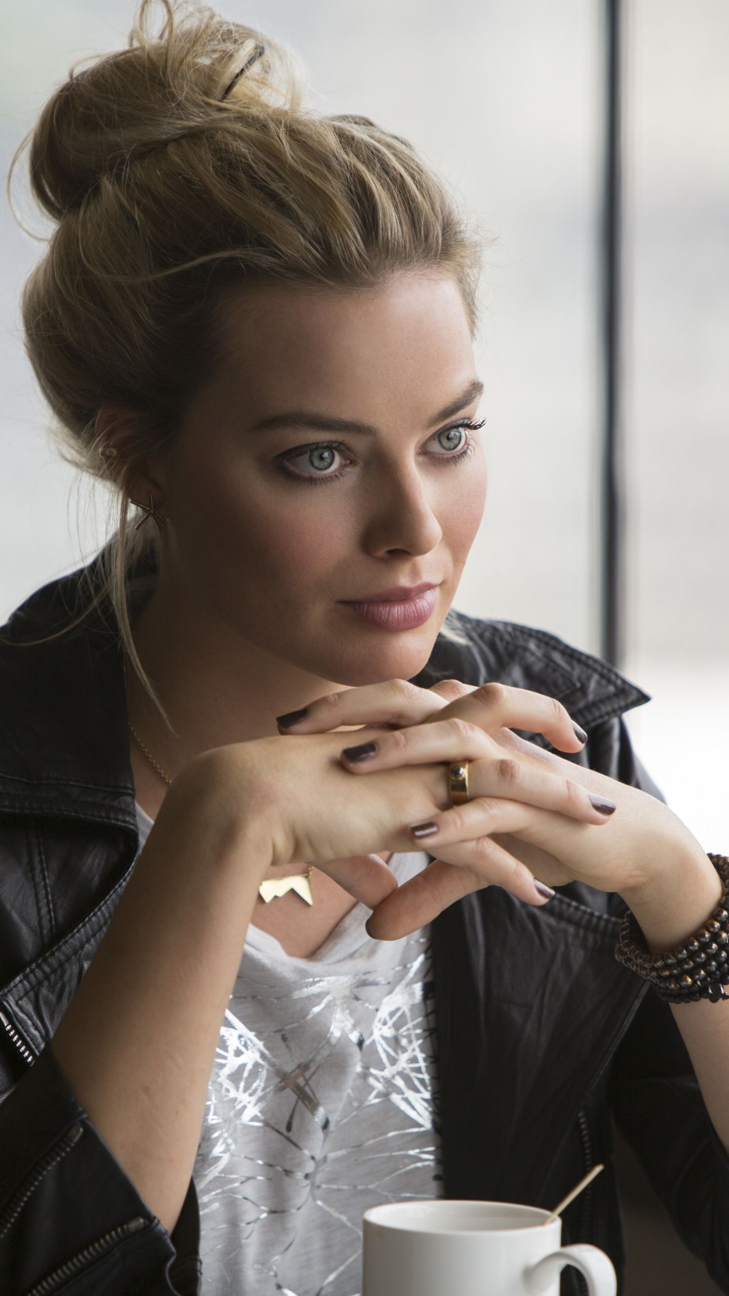 Margot Robbie Iphone Wallpapers