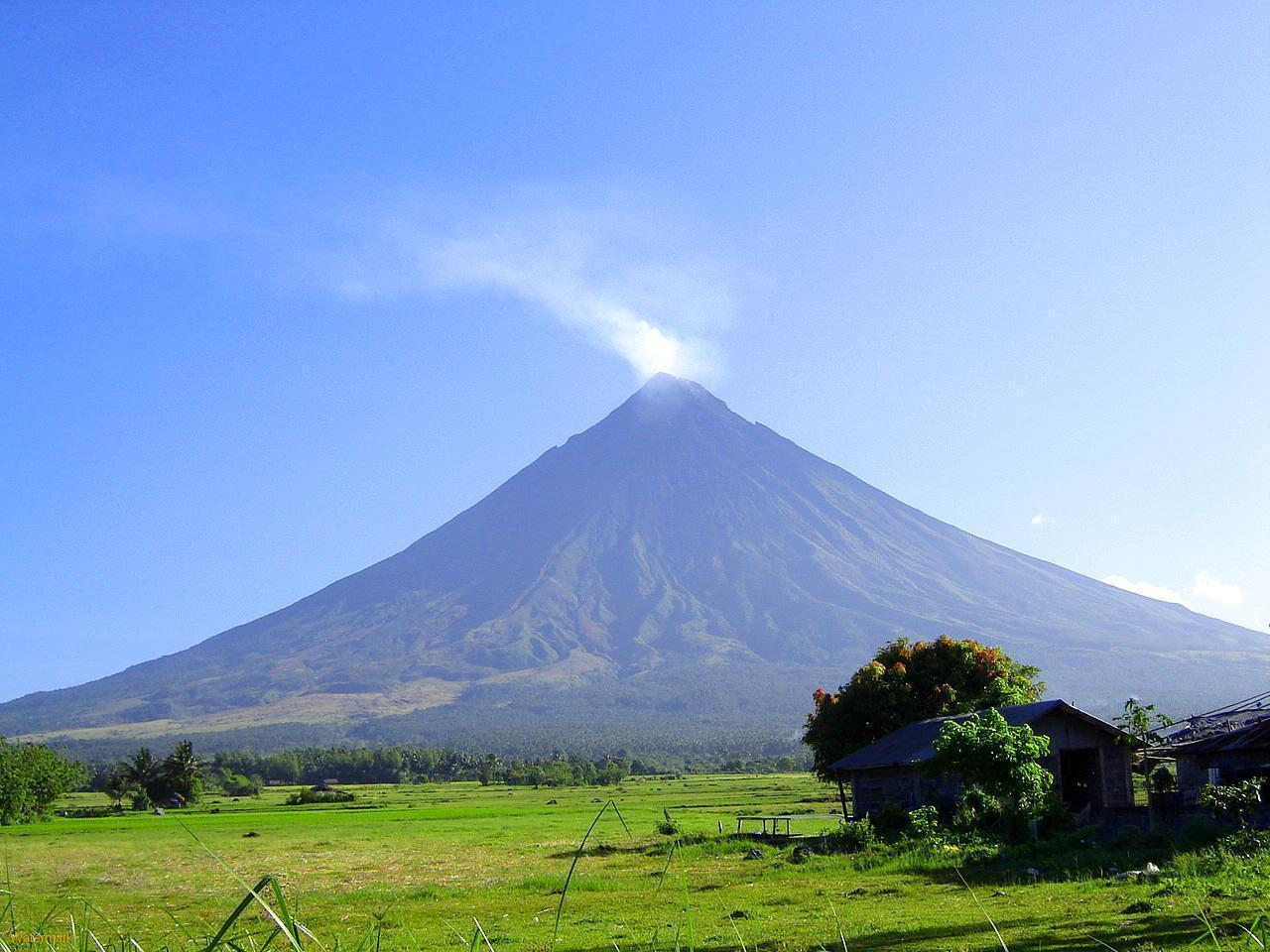 Mayon Volcano Picture Wallpapers