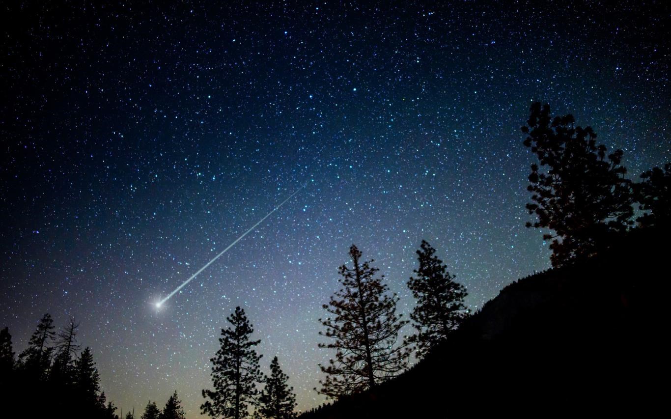 Meteor Shower Live Wallpapers