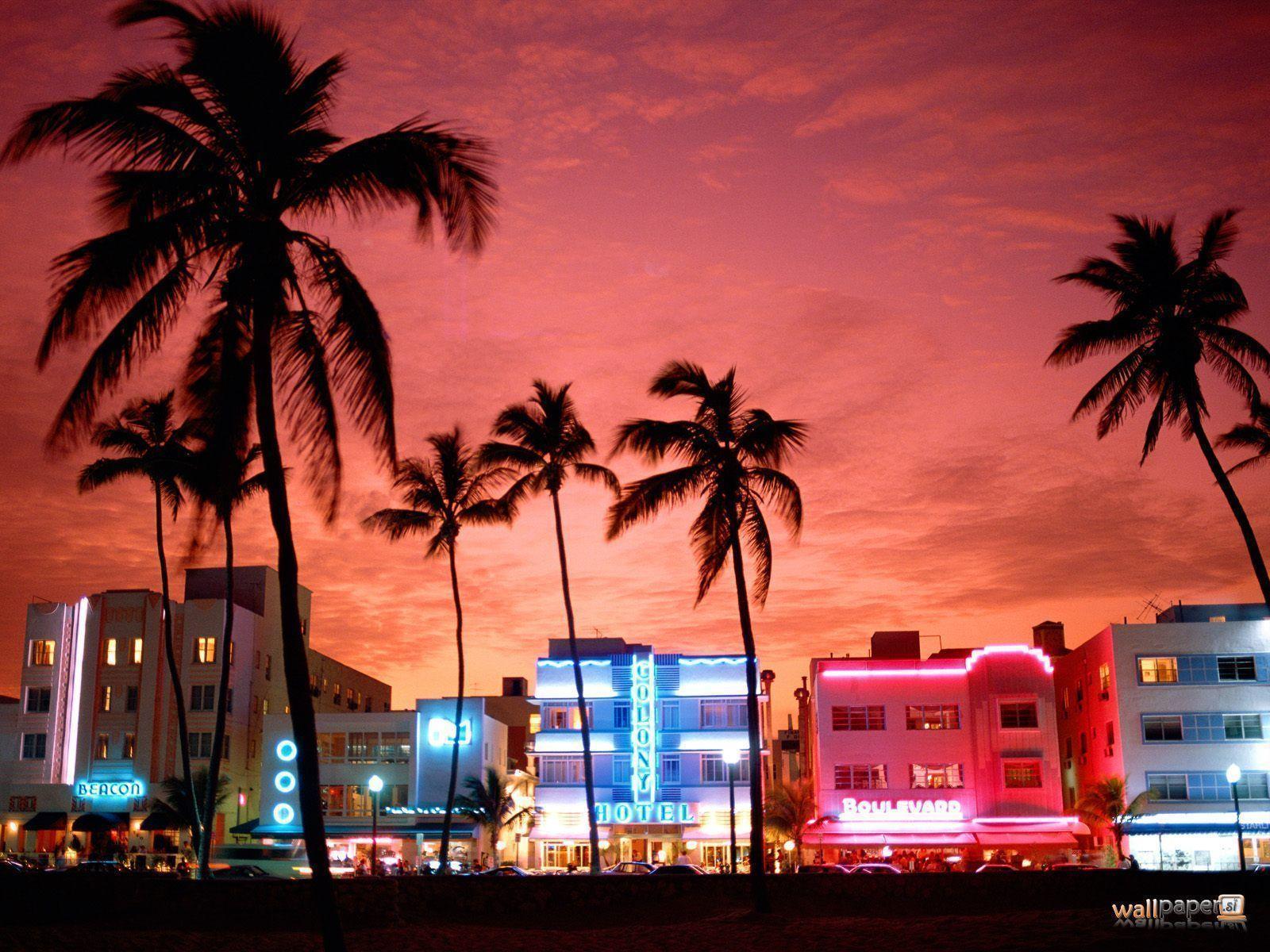 Miami Beach Scene Wallpapers