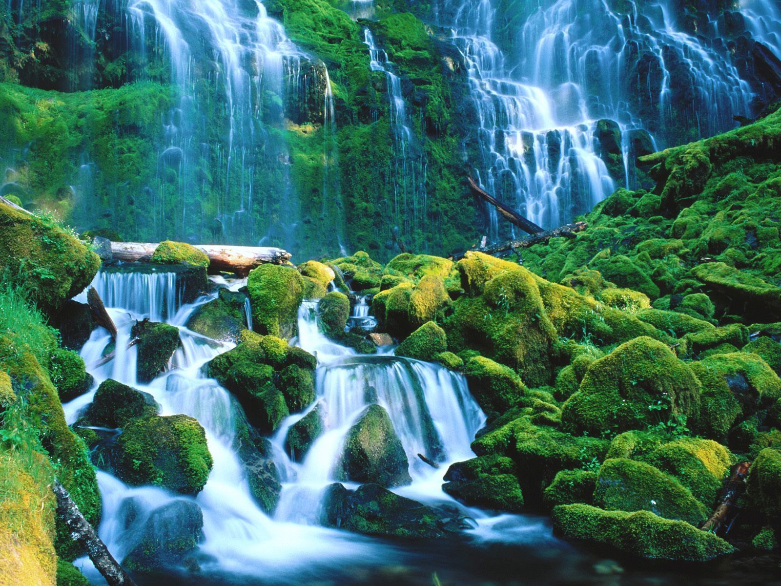 Mountain Waterfall Wallpapers