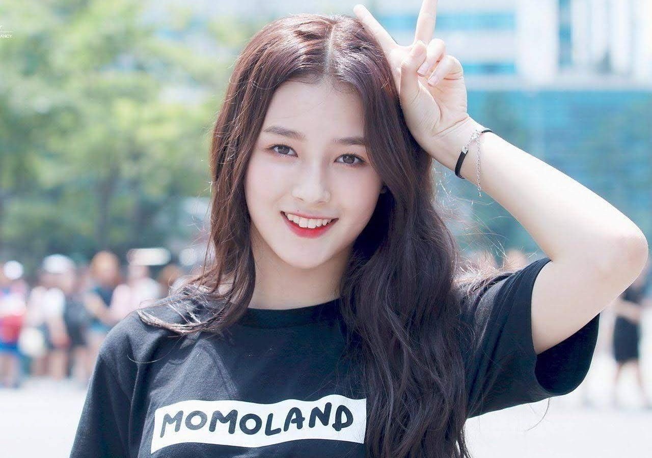 Nancy Momoland Photoshoot Wallpapers