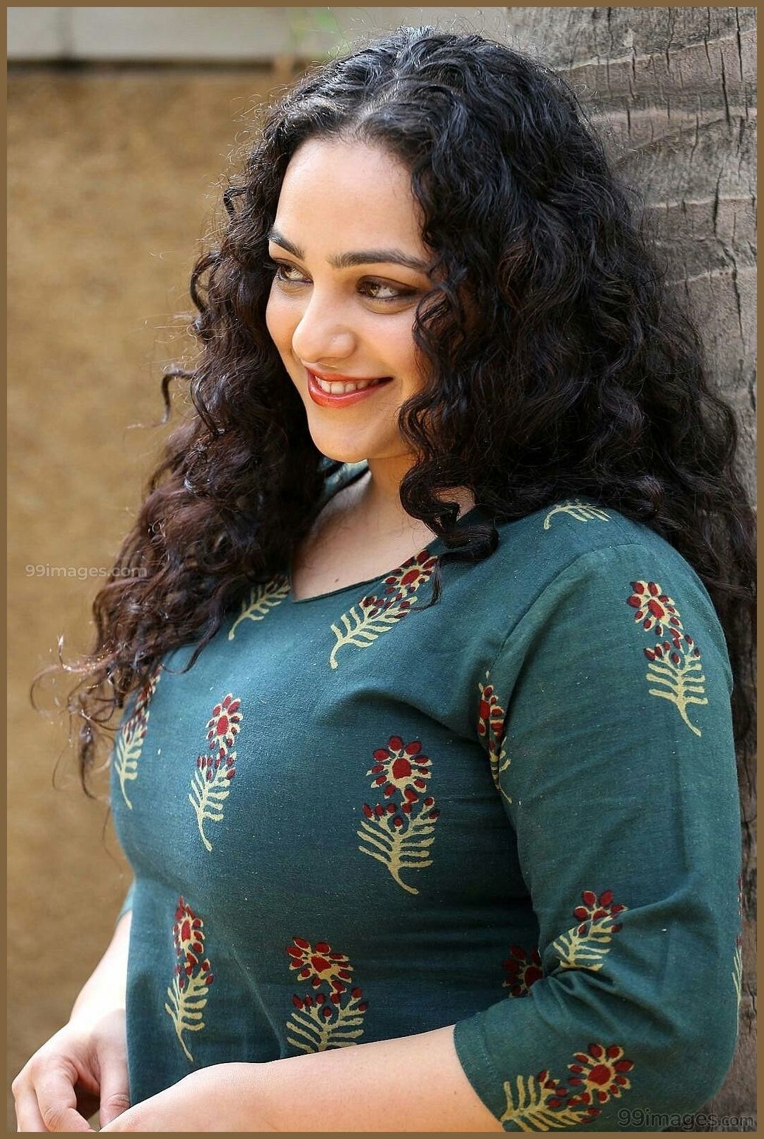 Nithya Menen Hot Wallpapers