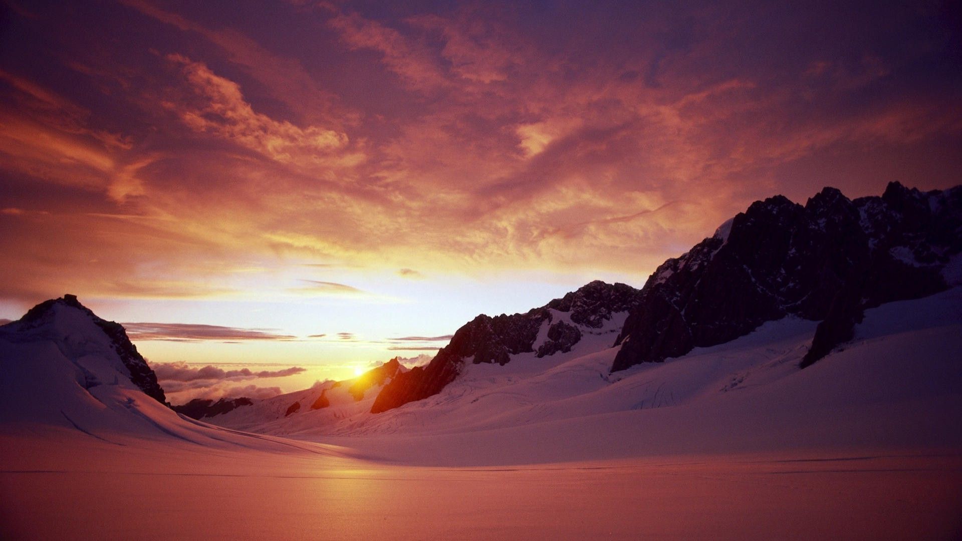 North Pole Sunset Wallpapers