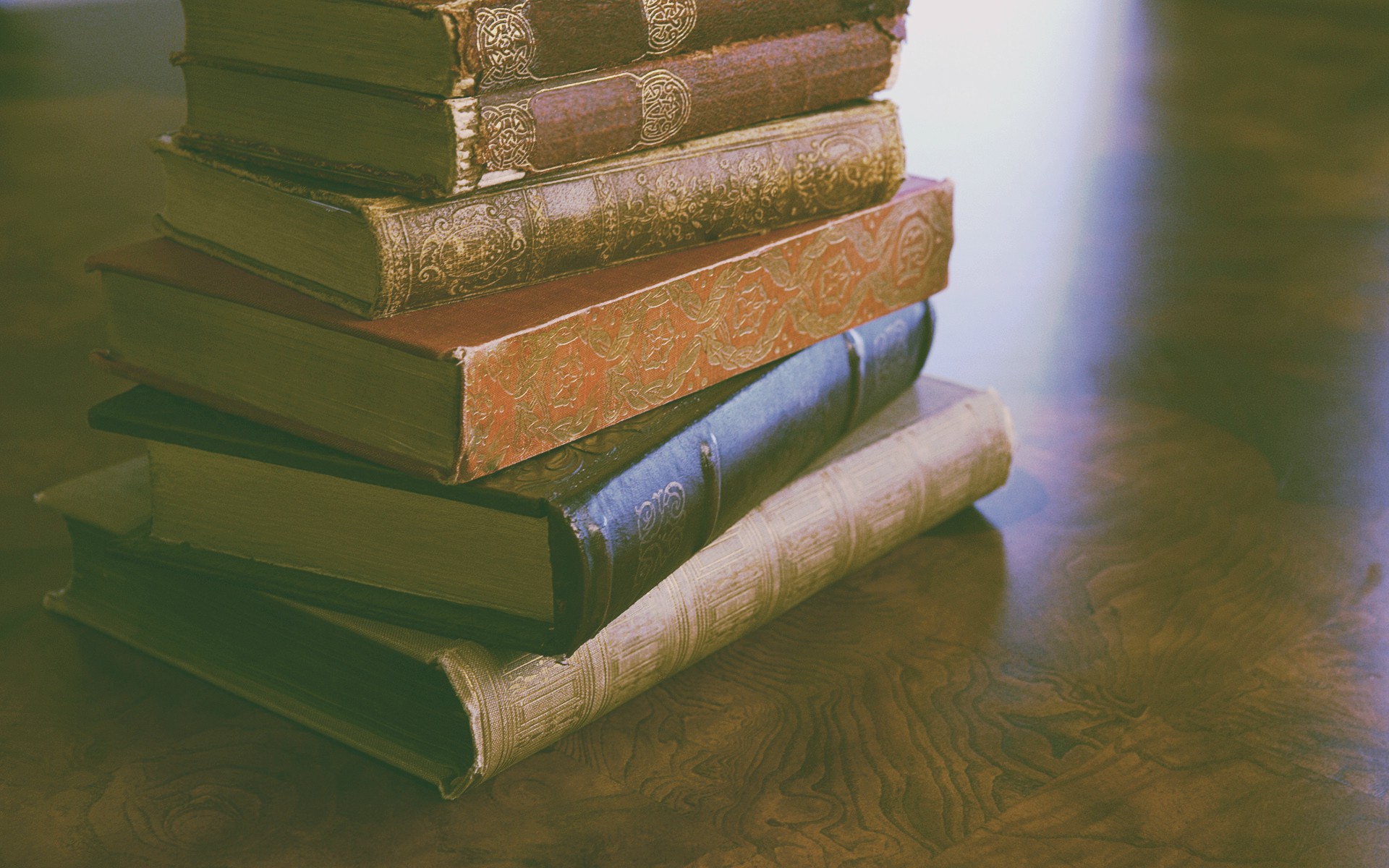 Old Books Wallpapers