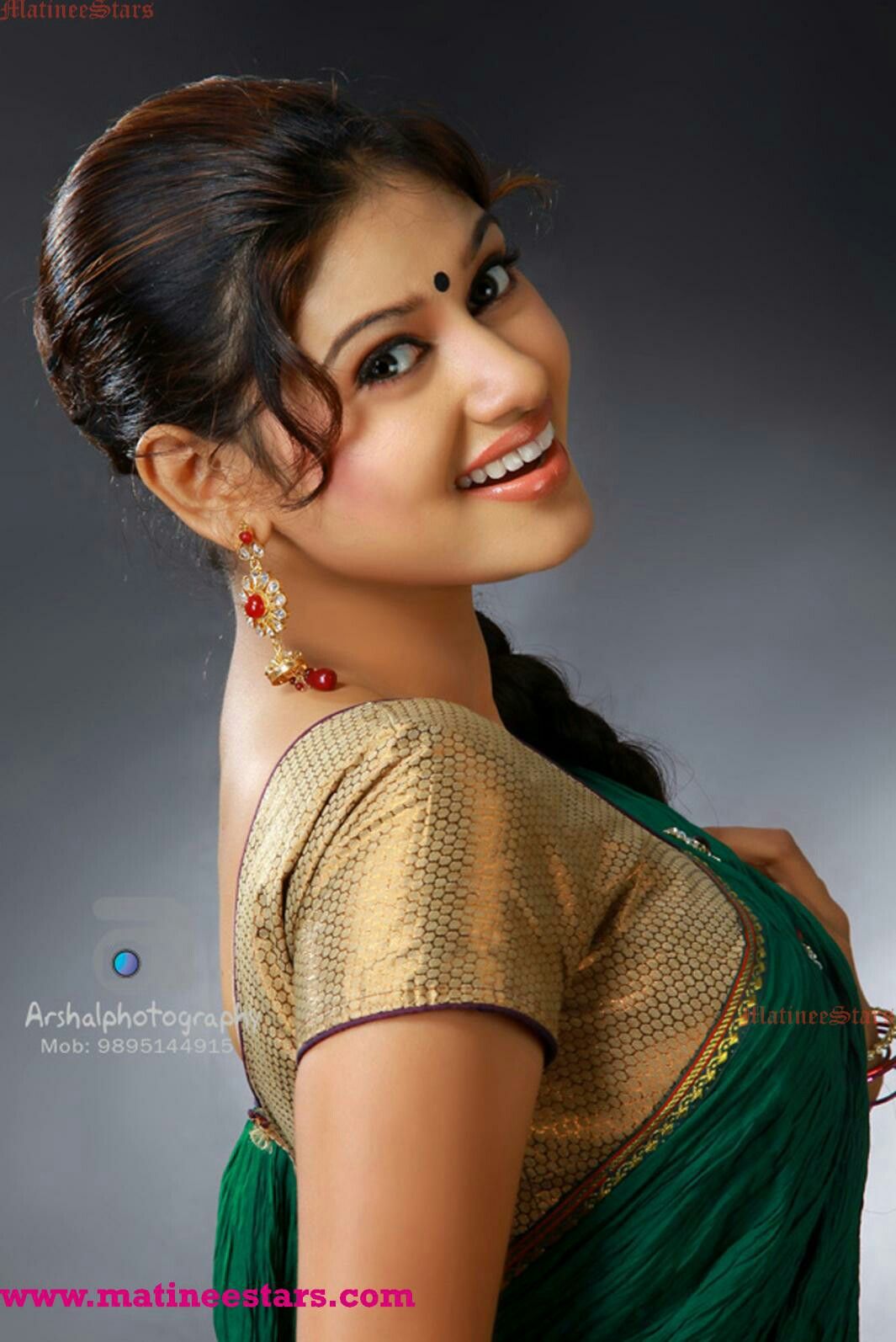 Oviya Images Wallpapers