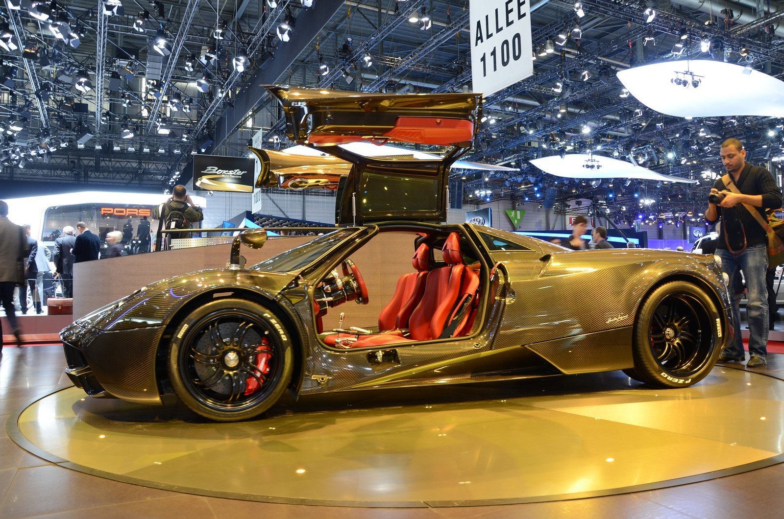 Pagani Huayra Carbon Edition Wallpapers