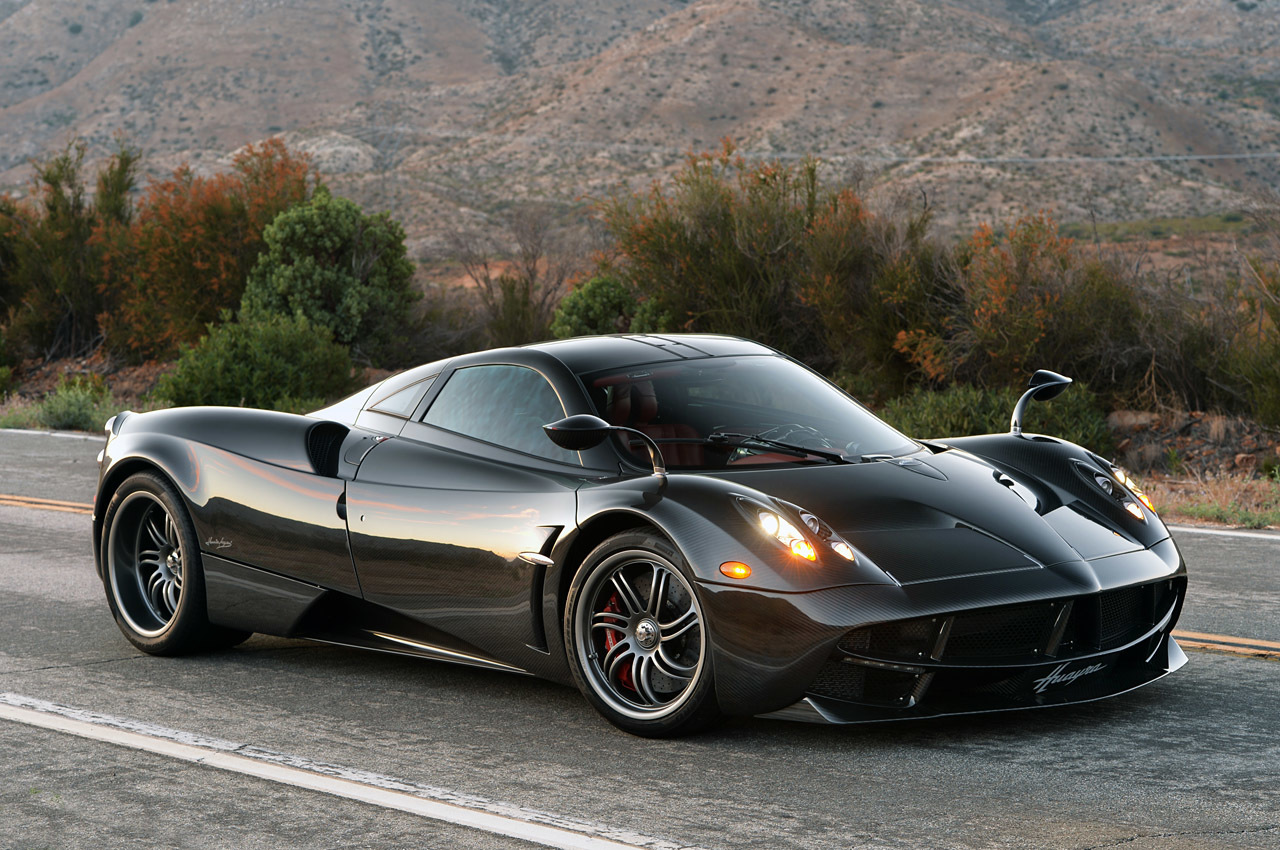 Pagani Huayra Carbon Edition Wallpapers