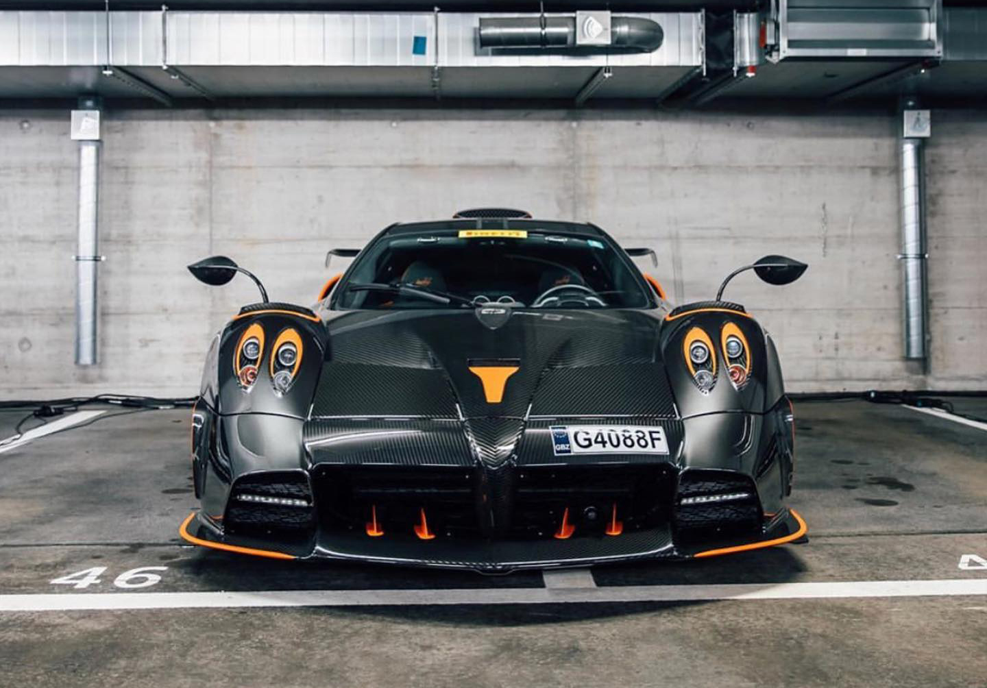 Pagani Huayra Carbon Edition Wallpapers