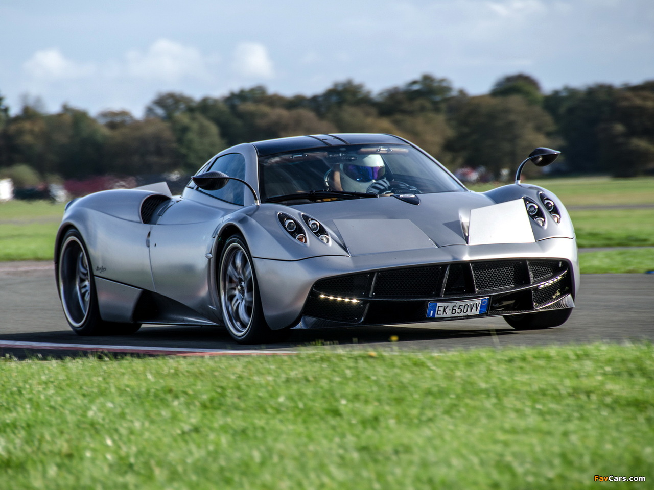 Pagani Huayra Carbon Edition Wallpapers