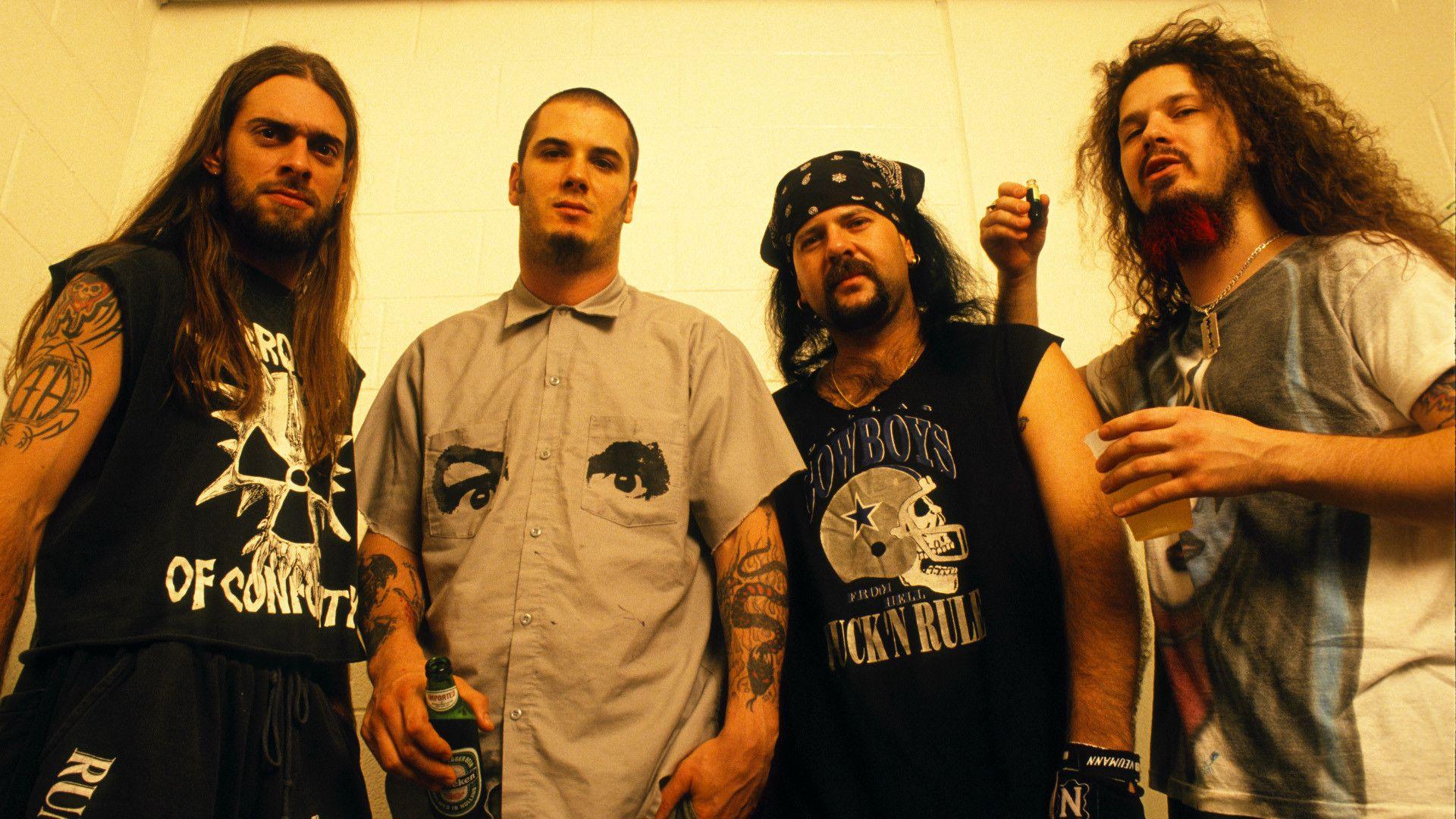 Pantera Wall Paper Wallpapers