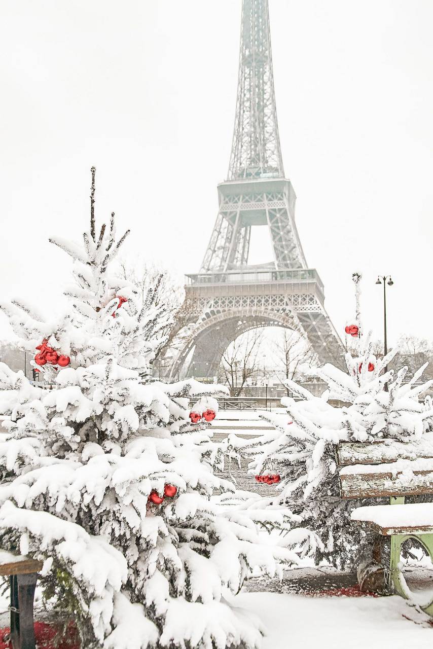 Paris Christmas Wallpapers