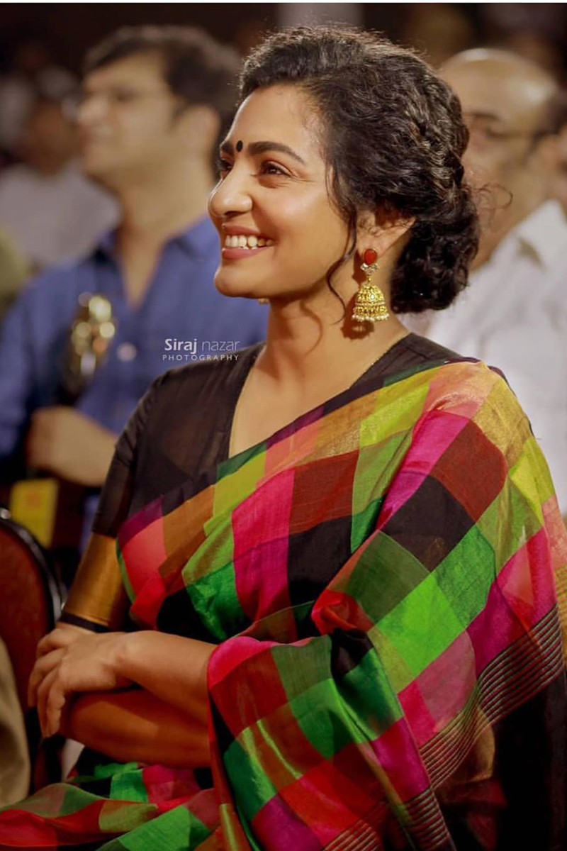 Parvathy Menon Photos Wallpapers