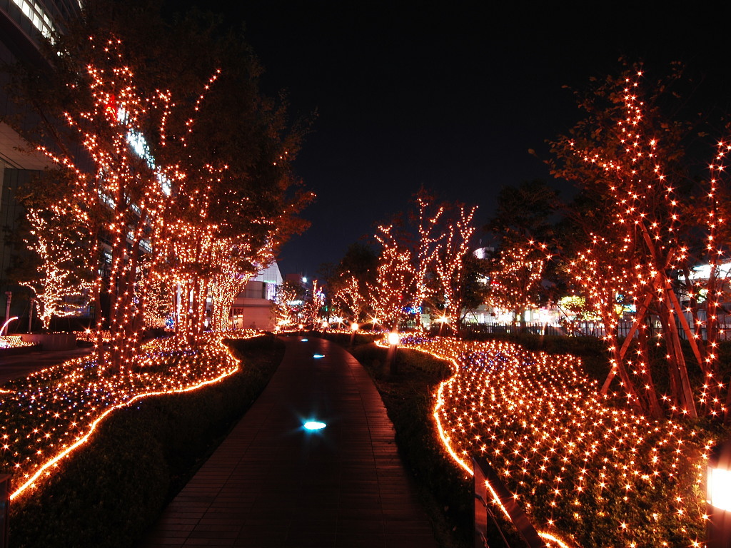 Pictures Of Christmas In Japan Wallpapers