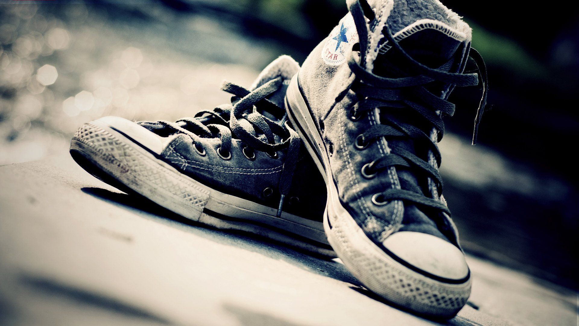 Pictures Of Converses Wallpapers