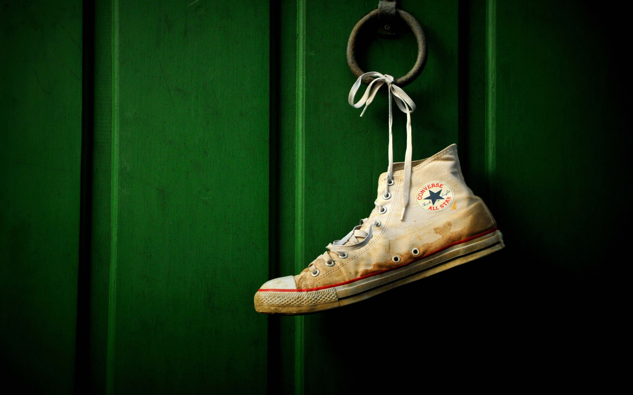 Pictures Of Converses Wallpapers