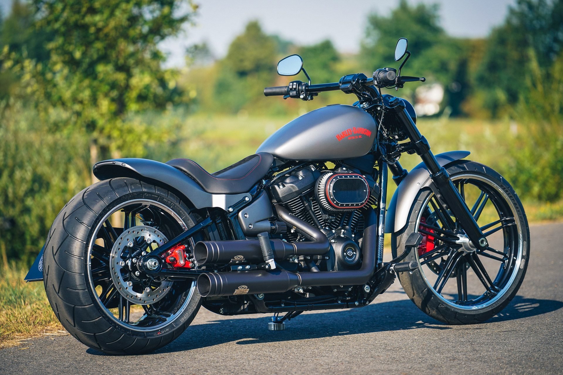 Pictures Of Harley Davidson Breakout Wallpapers