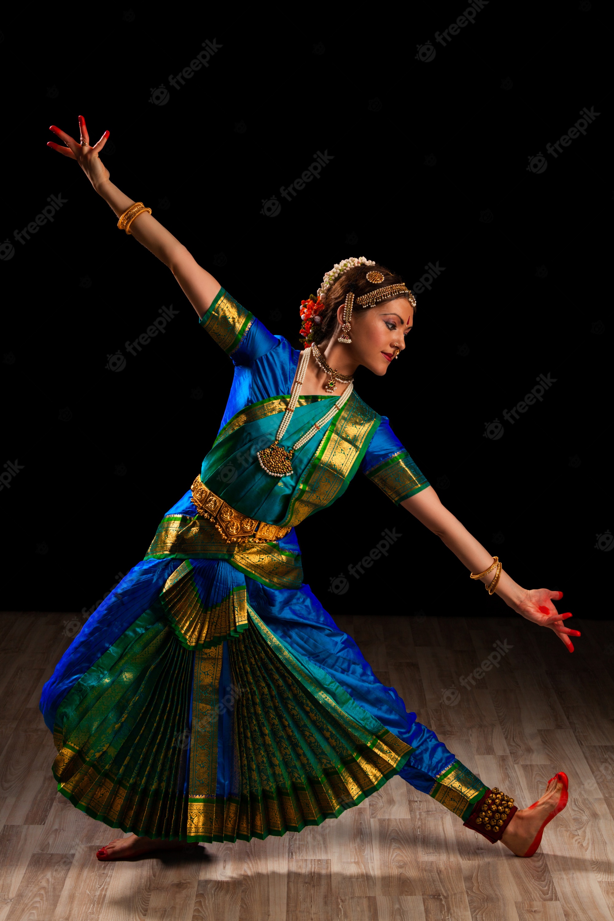 Pictures Of Indian Dancing Wallpapers