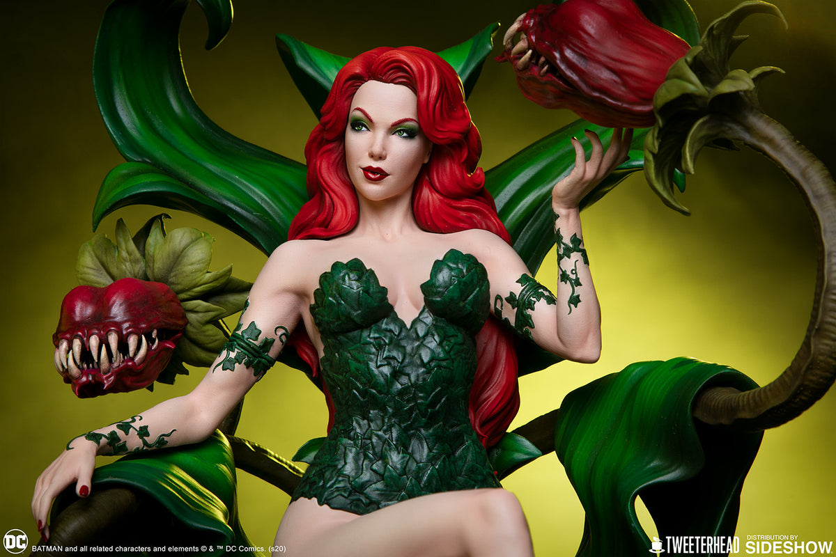 Poison Ivy Comic Wallpapers